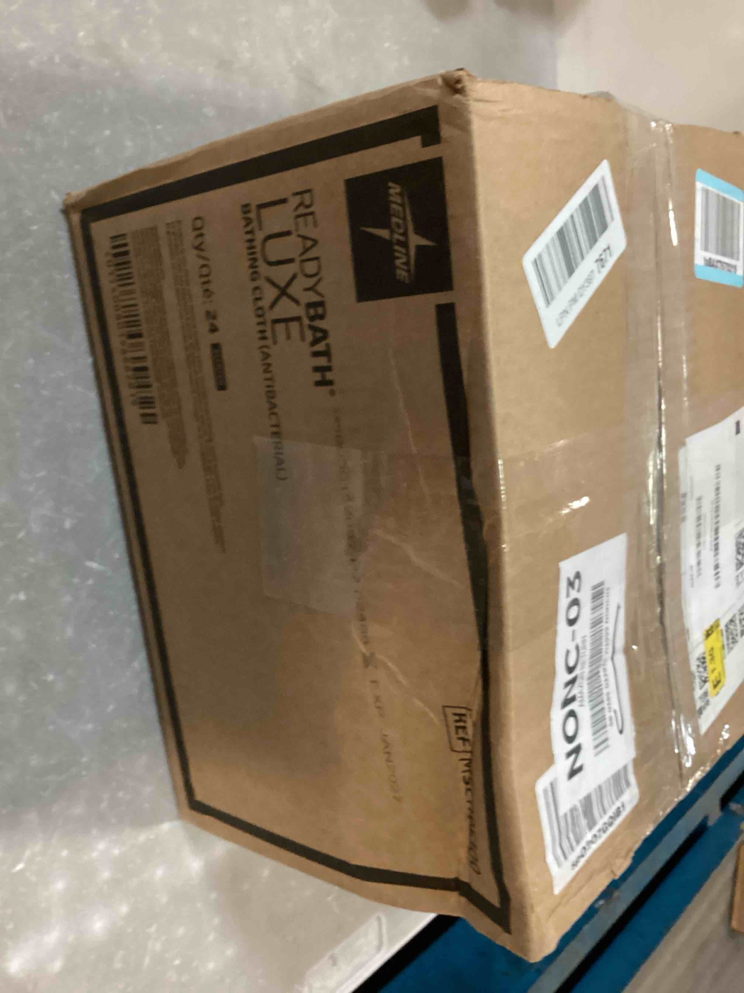 https://s3.amazonaws.com/lotting-images-prod/bidfta/PNK3464699_1746545794122.jpeg