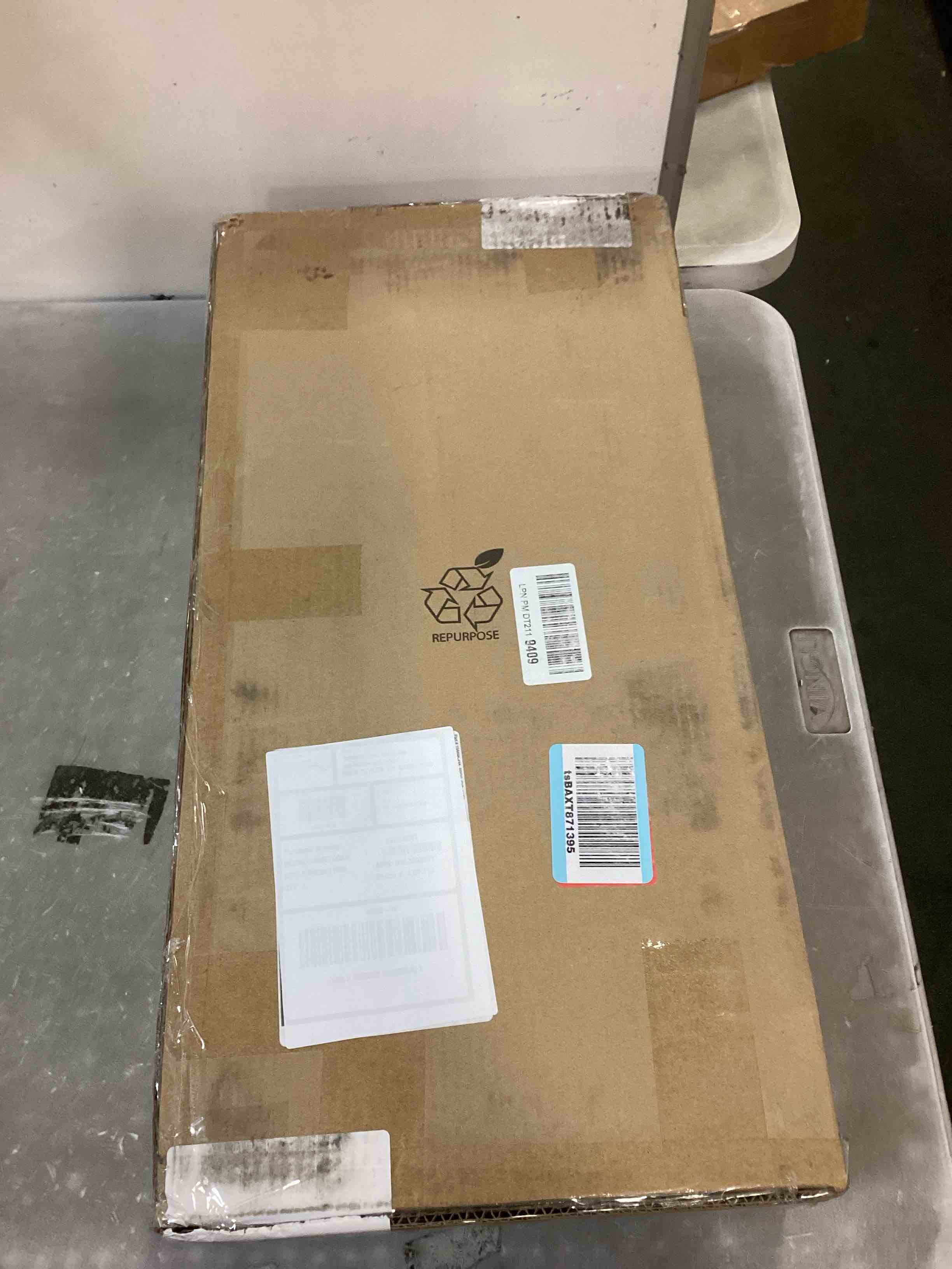https://s3.amazonaws.com/lotting-images-prod/bidfta/PNK3464701_1746545878804.jpeg
