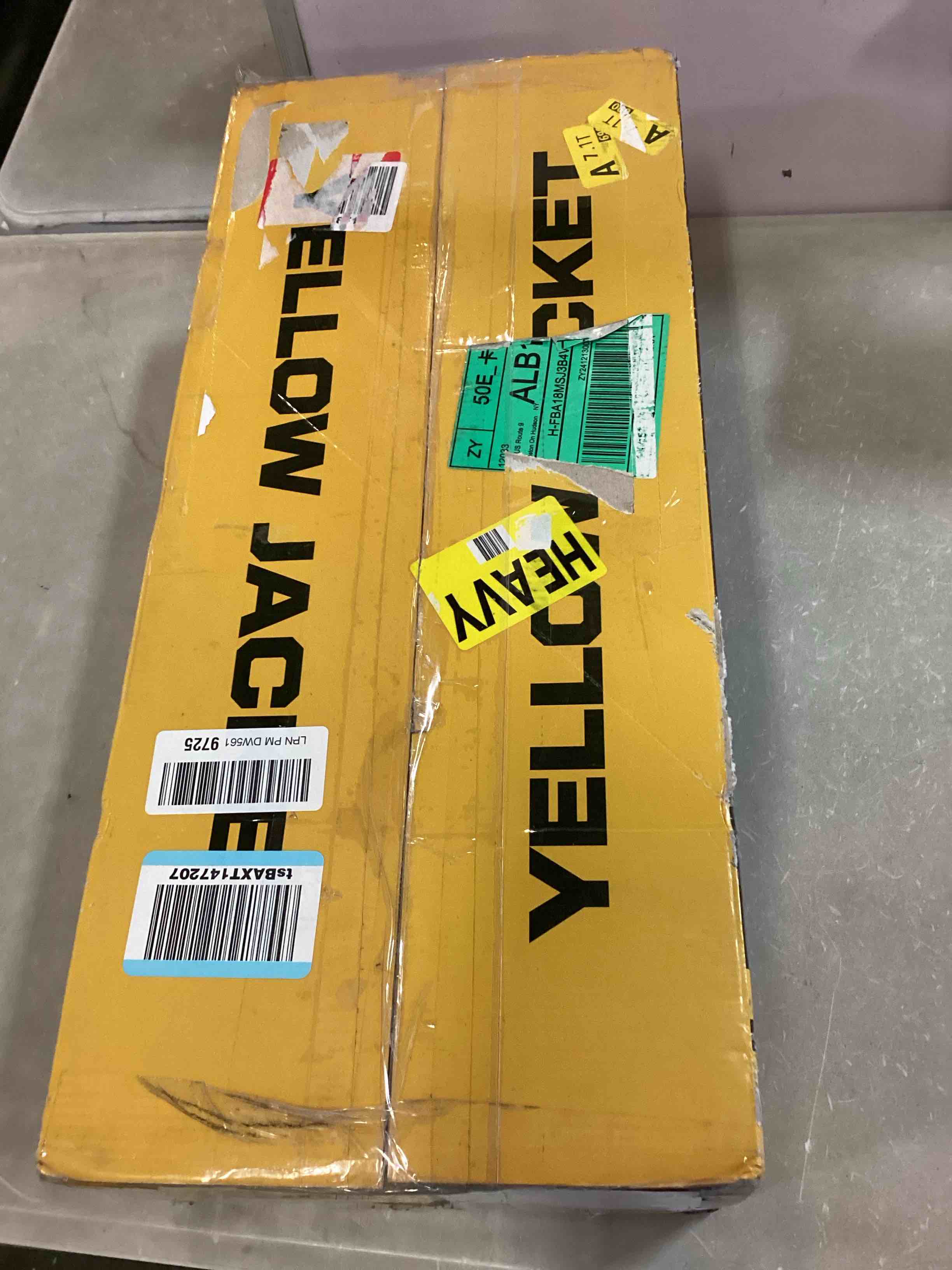https://s3.amazonaws.com/lotting-images-prod/bidfta/PNK3464983_1746628245340.jpeg