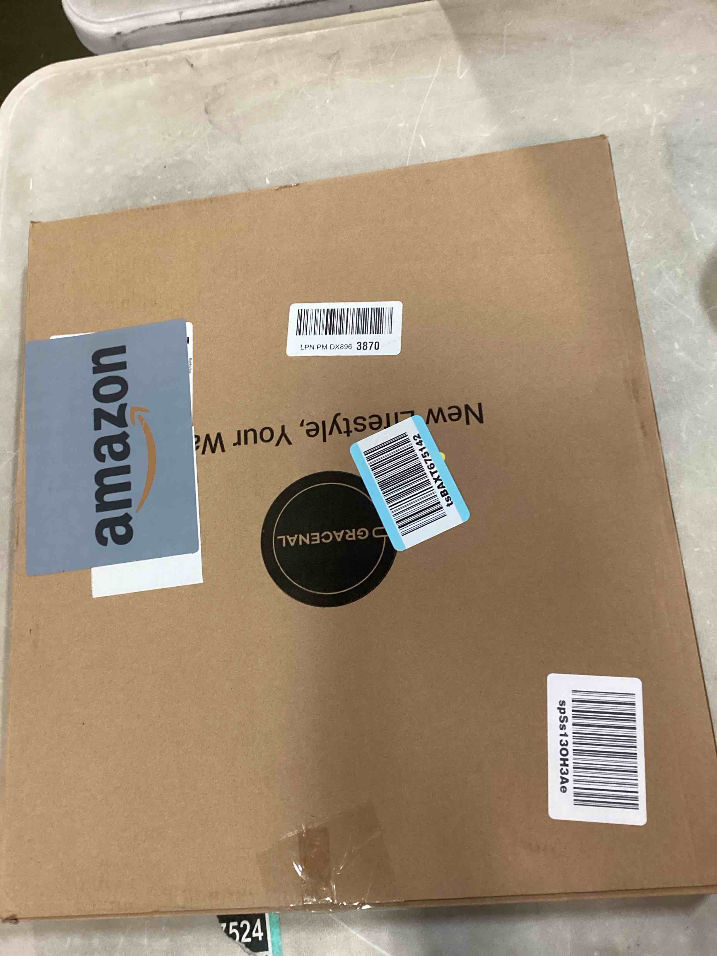 https://s3.amazonaws.com/lotting-images-prod/bidfta/PNK3465019_1746631423058.jpeg