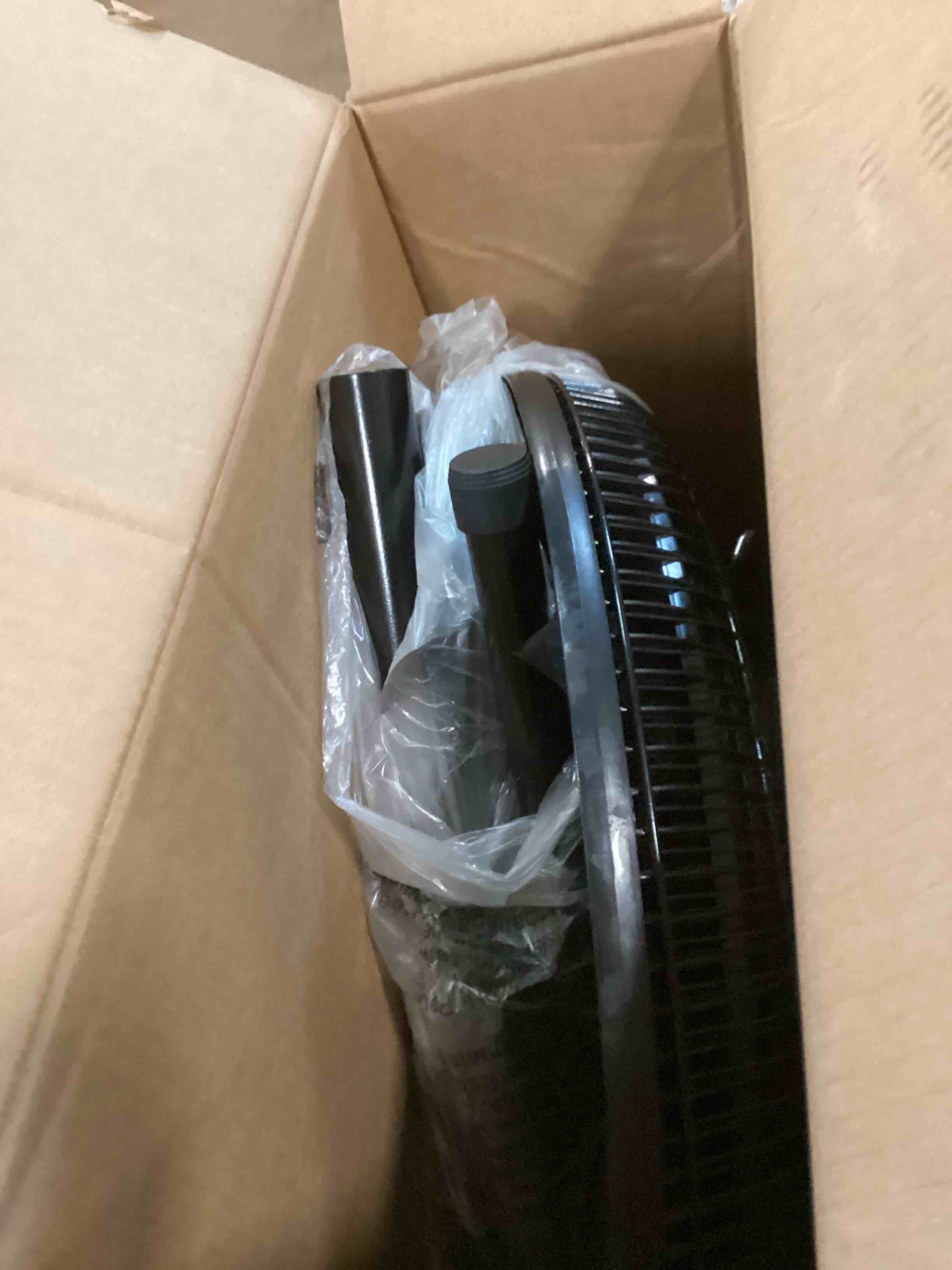 https://s3.amazonaws.com/lotting-images-prod/bidfta/PNK3465533_1746798992645.jpeg