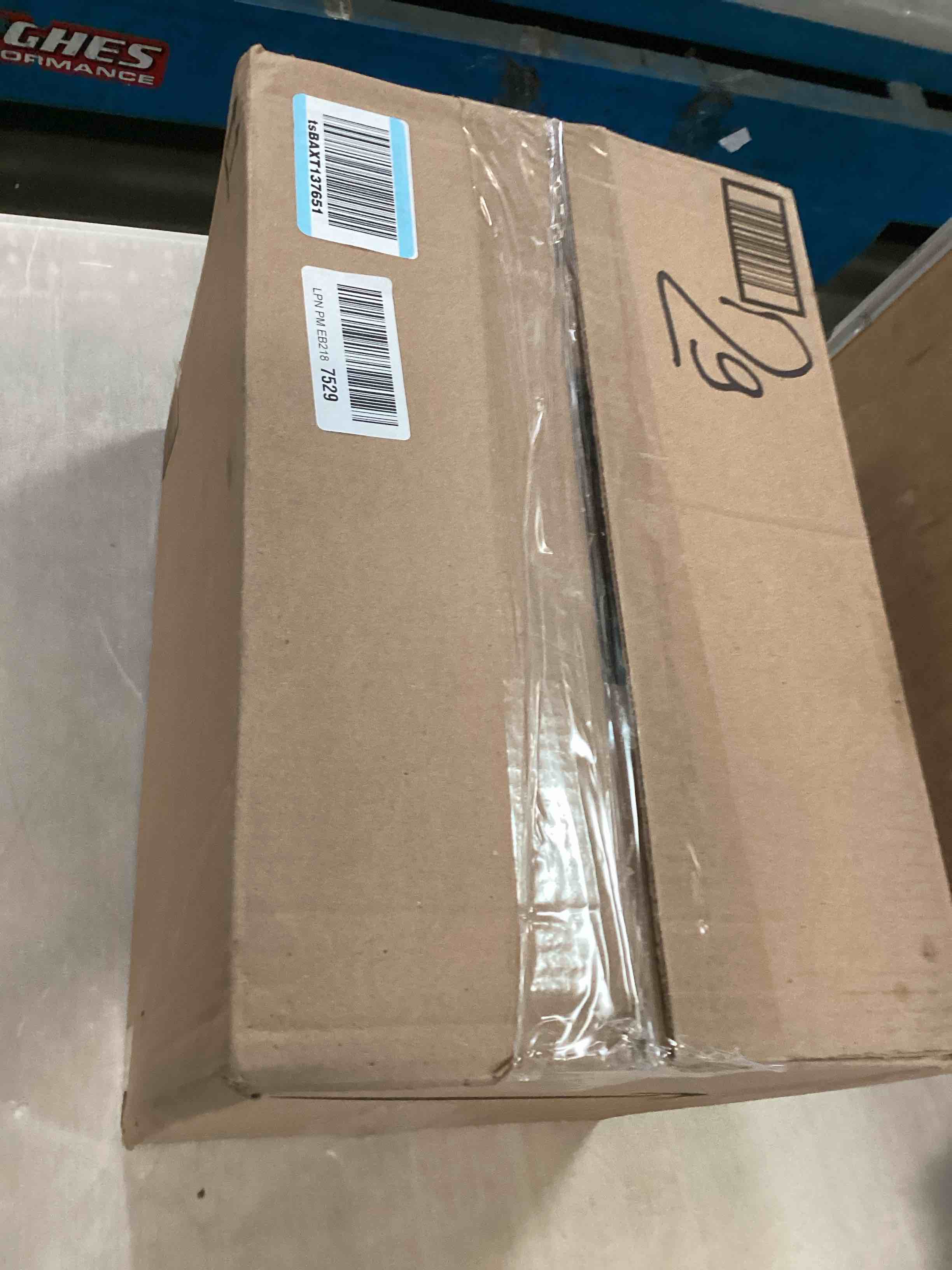 https://s3.amazonaws.com/lotting-images-prod/bidfta/PNK3465684_1746815536505.jpeg