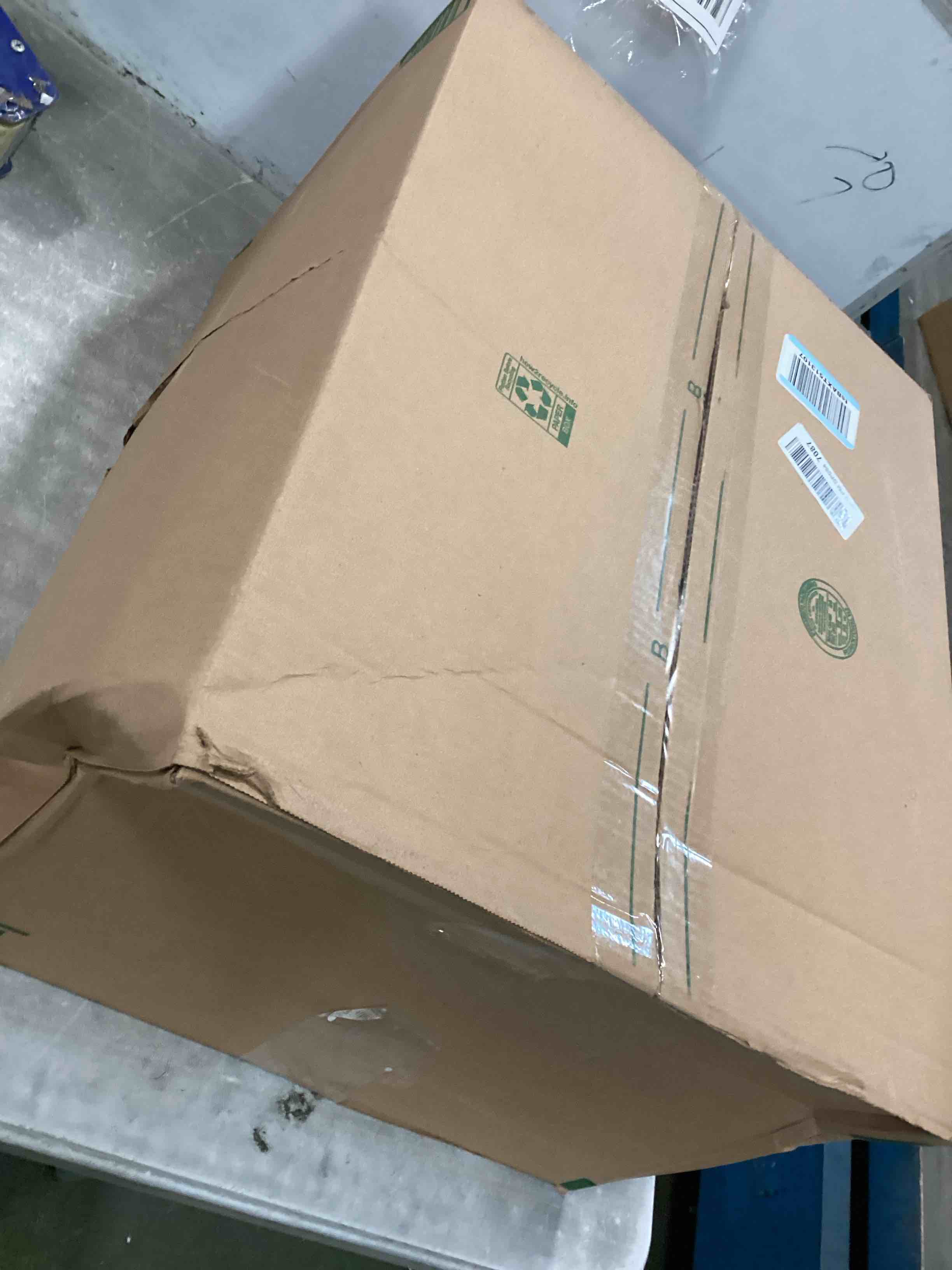 https://s3.amazonaws.com/lotting-images-prod/bidfta/PNK3465739_1747052231591.jpeg