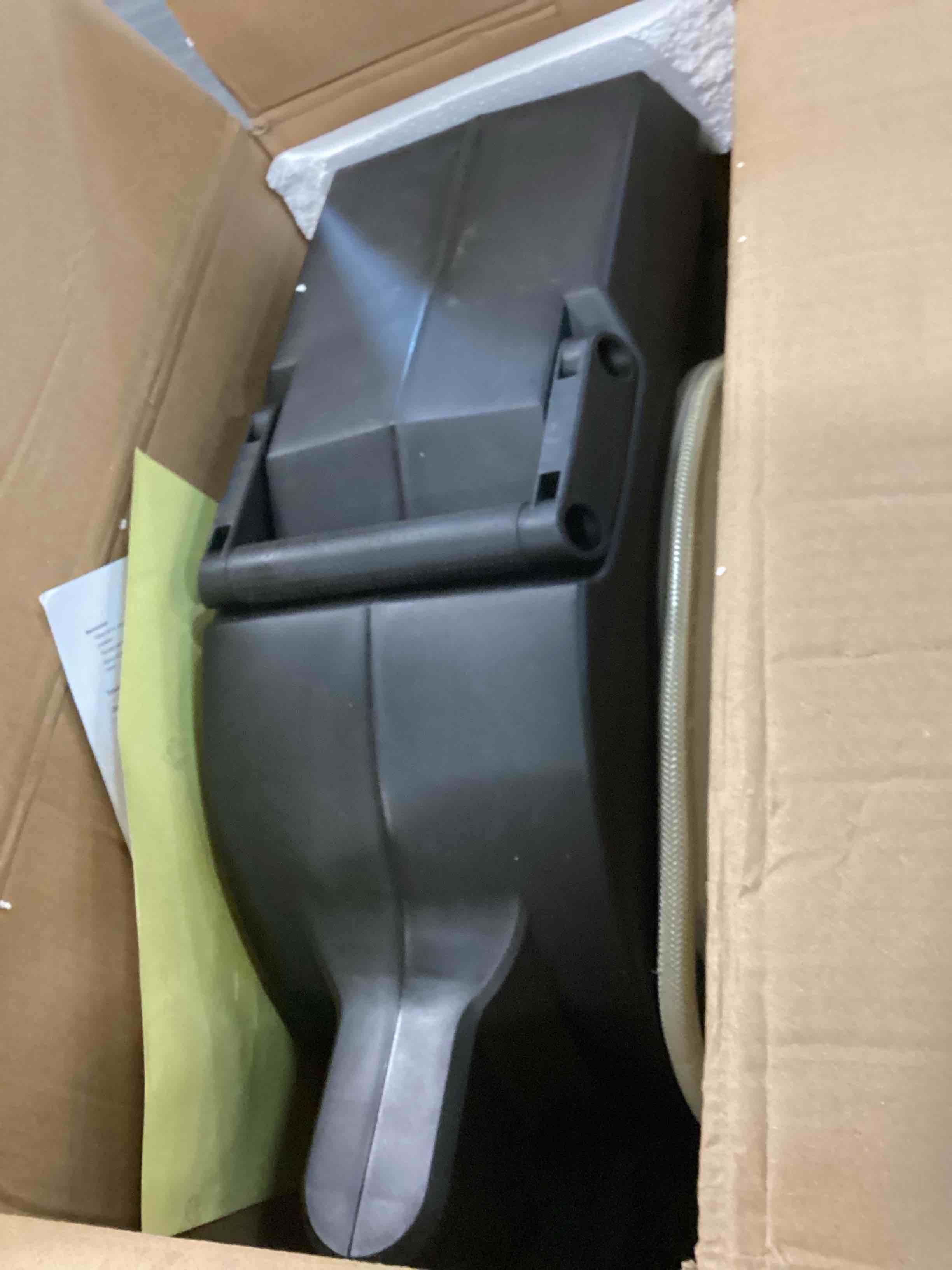 https://s3.amazonaws.com/lotting-images-prod/bidfta/PNK3465835_1747059746442.jpeg