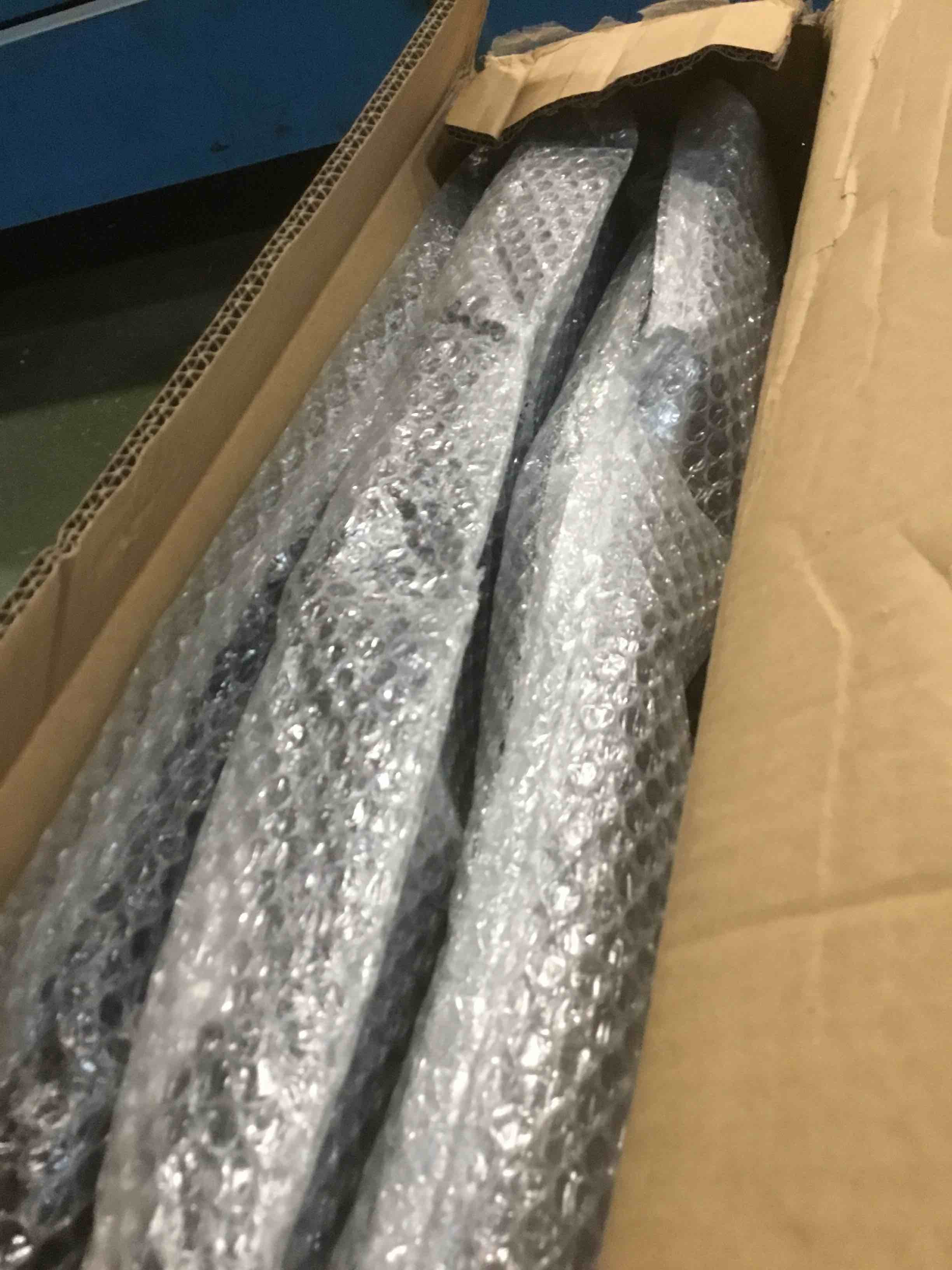 https://s3.amazonaws.com/lotting-images-prod/bidfta/PNK3466047_1745239432336.jpeg