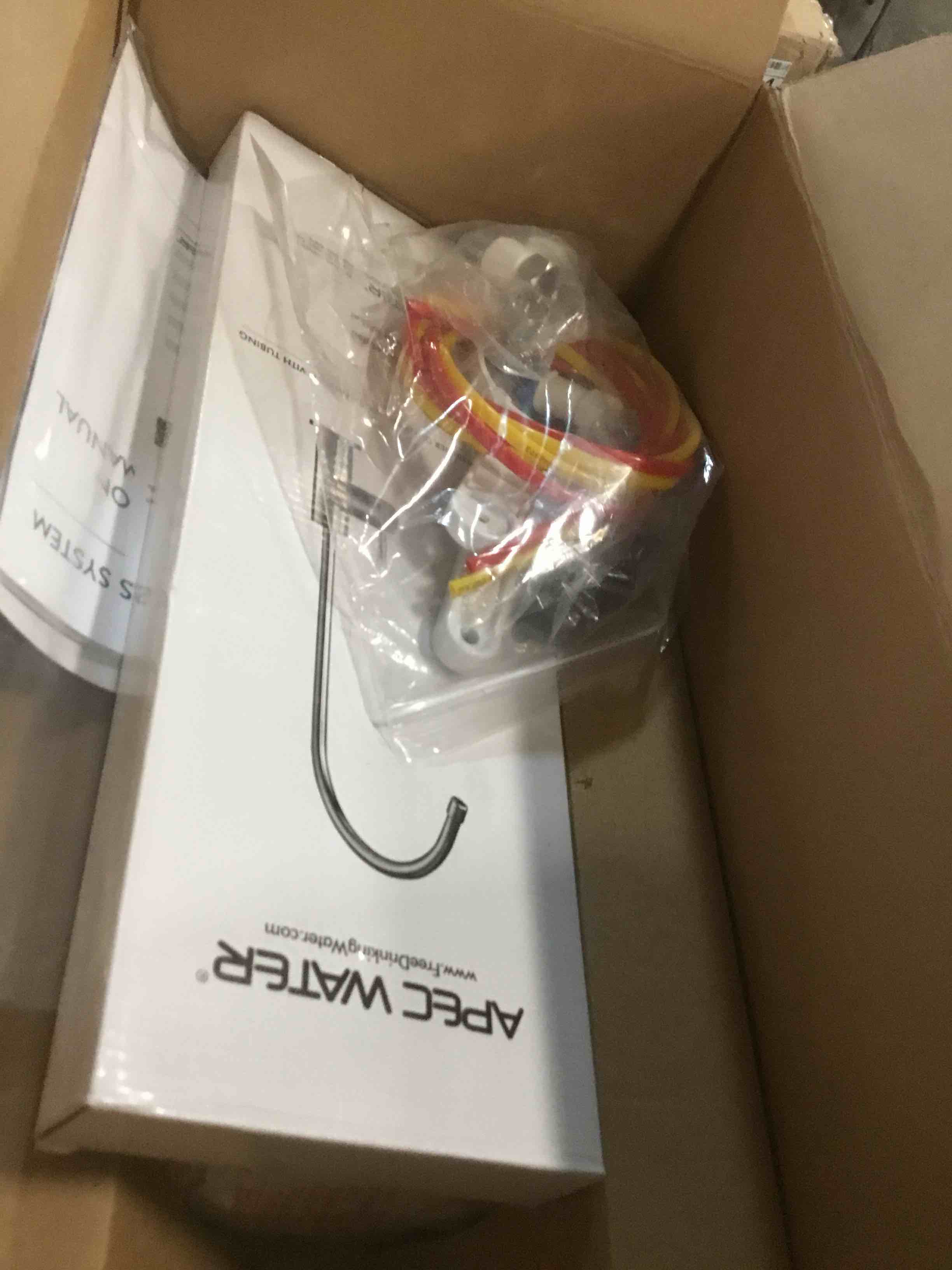https://s3.amazonaws.com/lotting-images-prod/bidfta/PNK3466414_1745498560487.jpeg