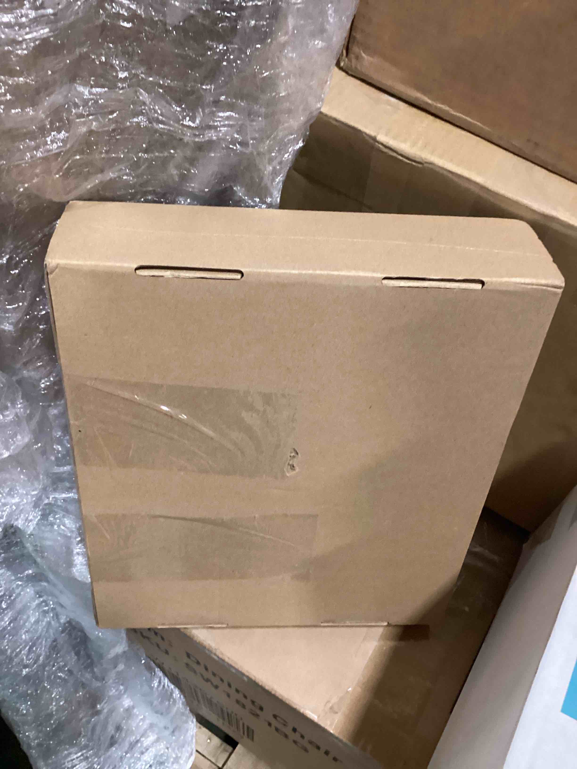 https://s3.amazonaws.com/lotting-images-prod/bidfta/PNK3466799_1745941697658.jpeg