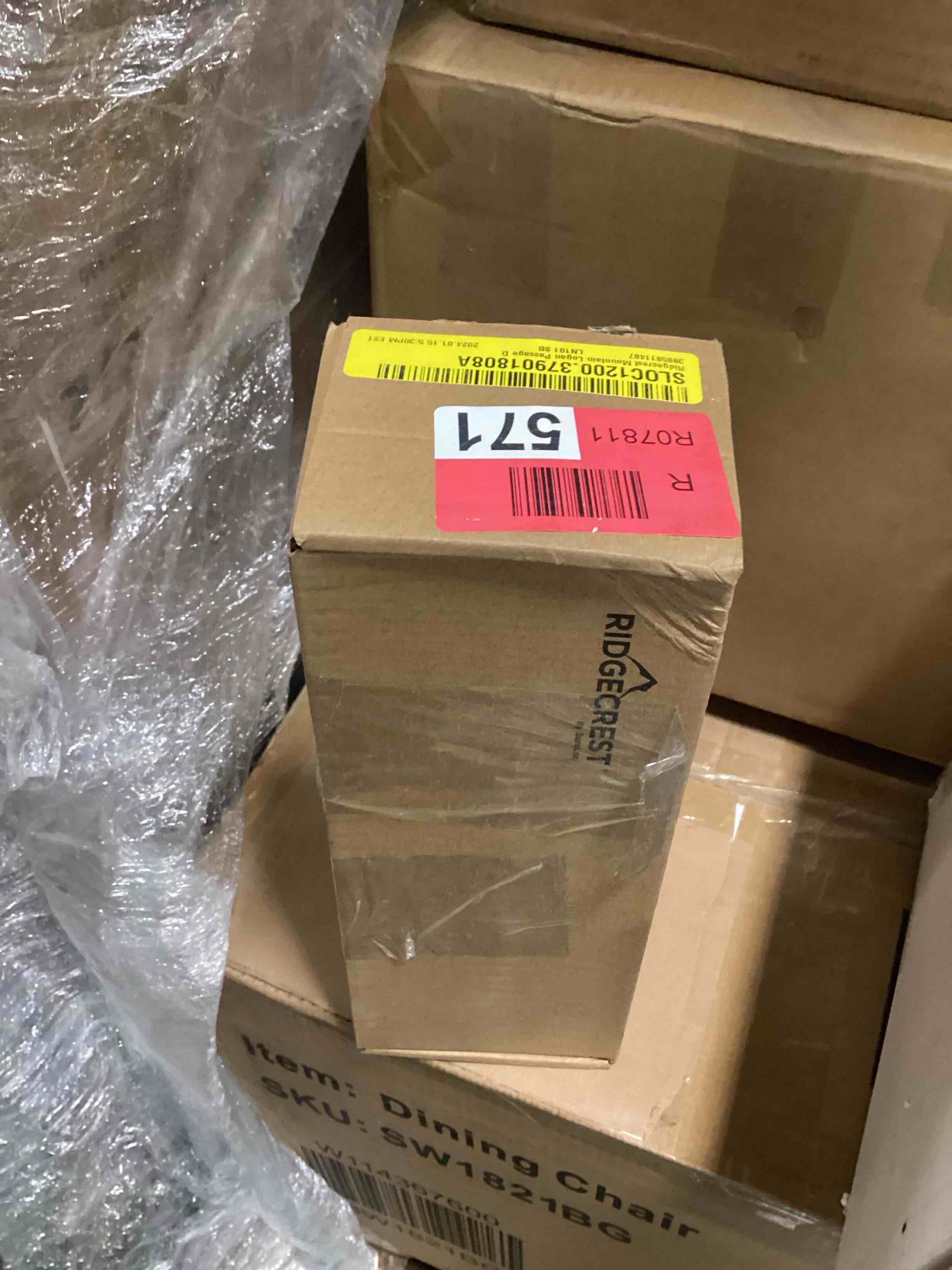 https://s3.amazonaws.com/lotting-images-prod/bidfta/PNK3466804_1745941073108.jpeg