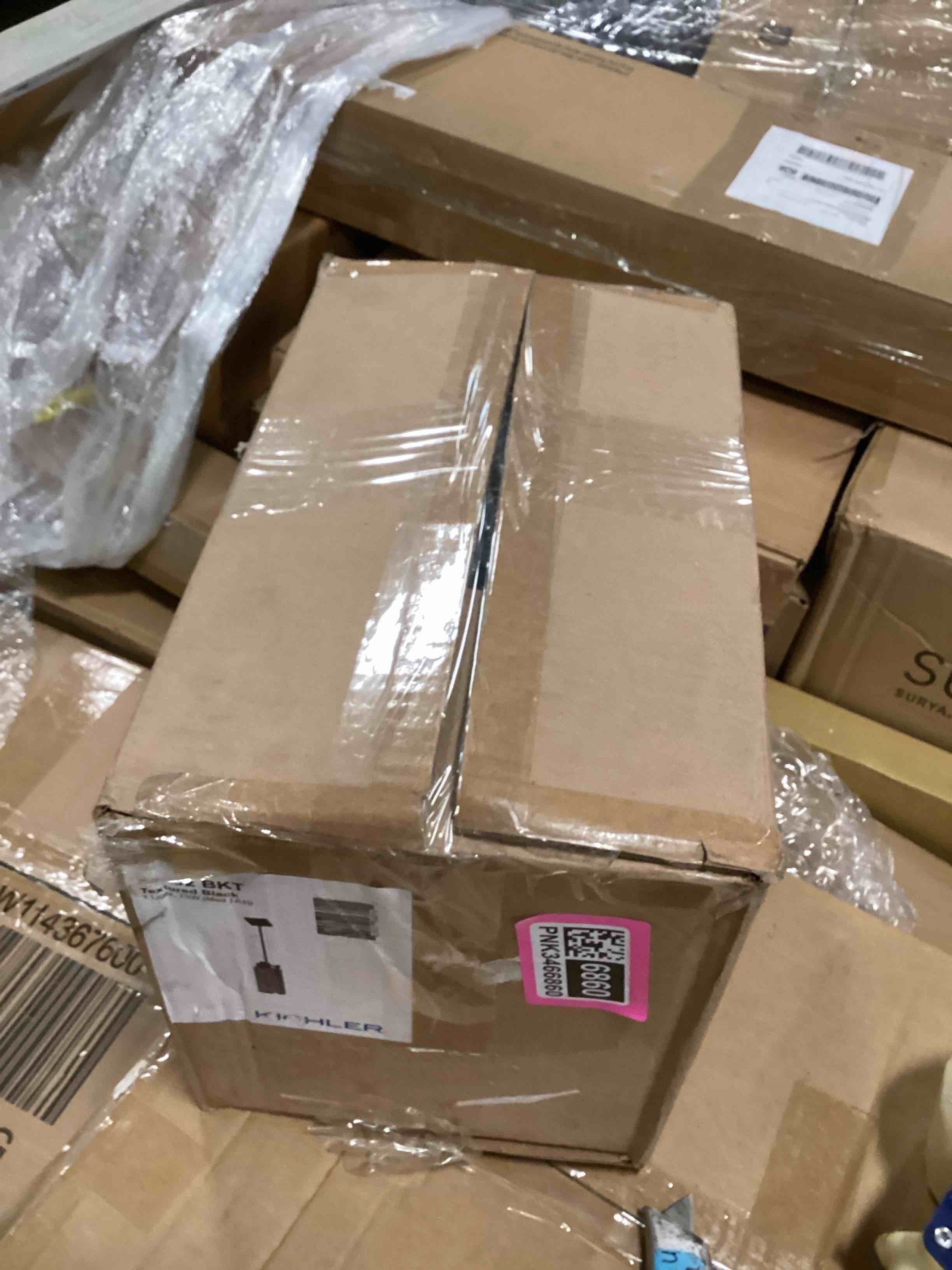 https://s3.amazonaws.com/lotting-images-prod/bidfta/PNK3466860_1745948288175.jpeg