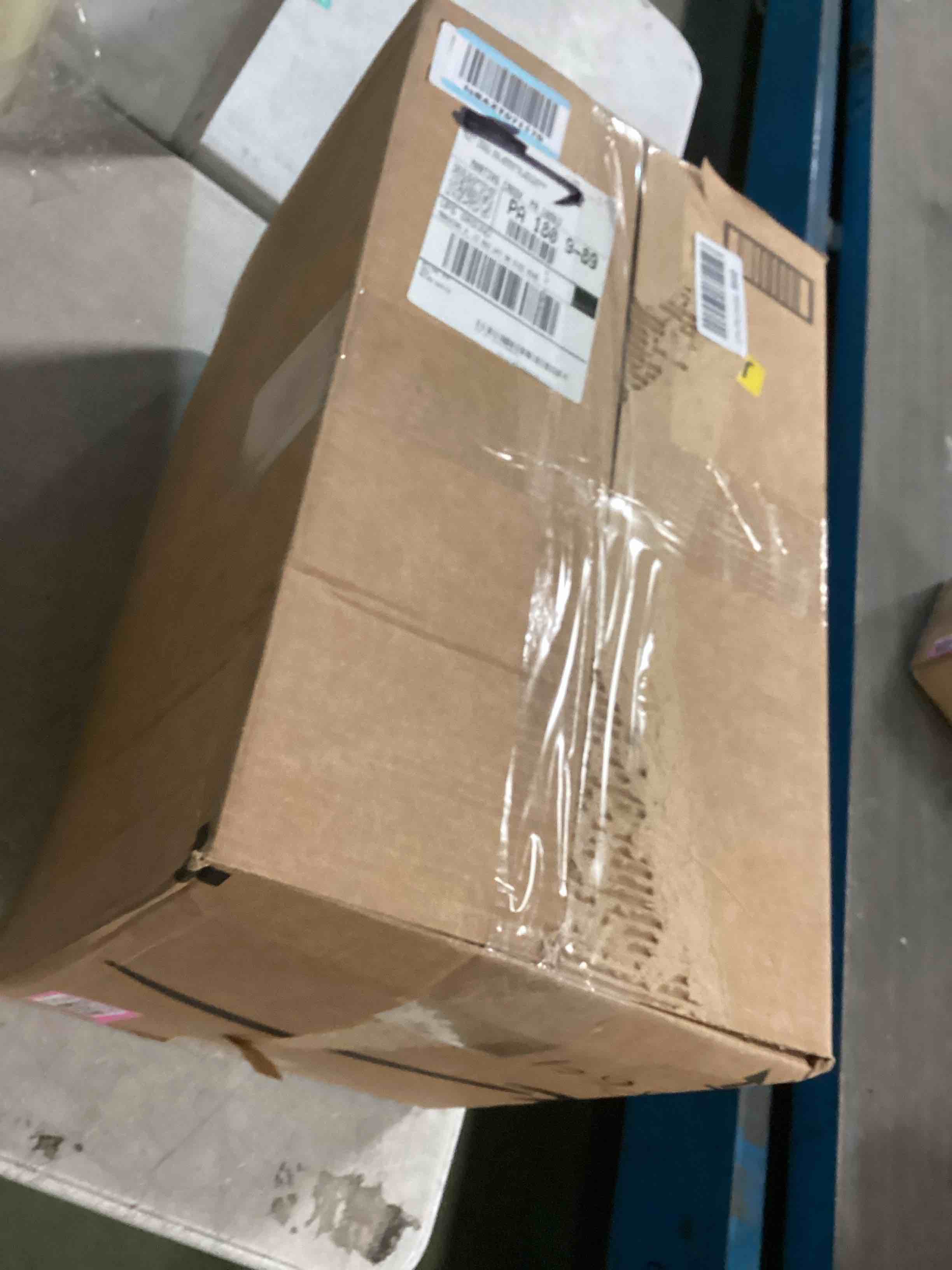 https://s3.amazonaws.com/lotting-images-prod/bidfta/PNK3467231_1746447234666.jpeg