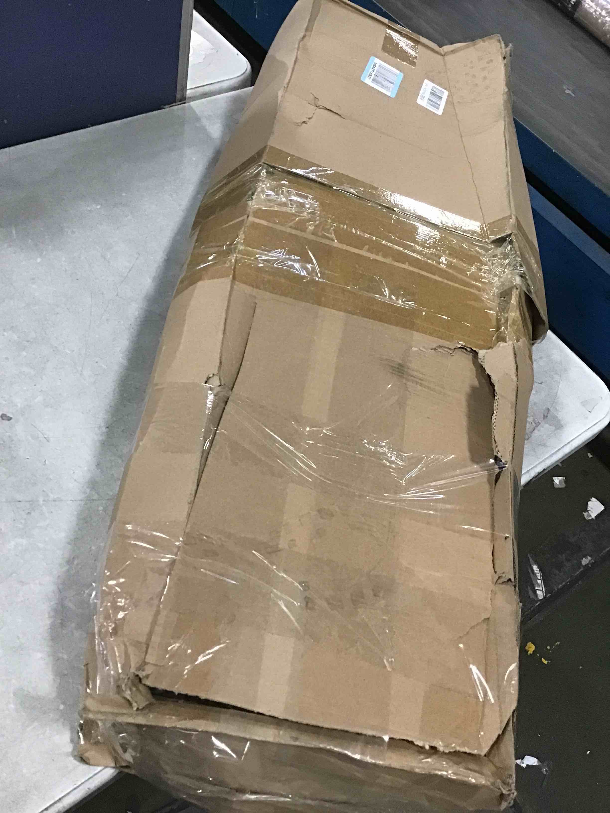 https://s3.amazonaws.com/lotting-images-prod/bidfta/PNK3467343_1746536275546.jpeg