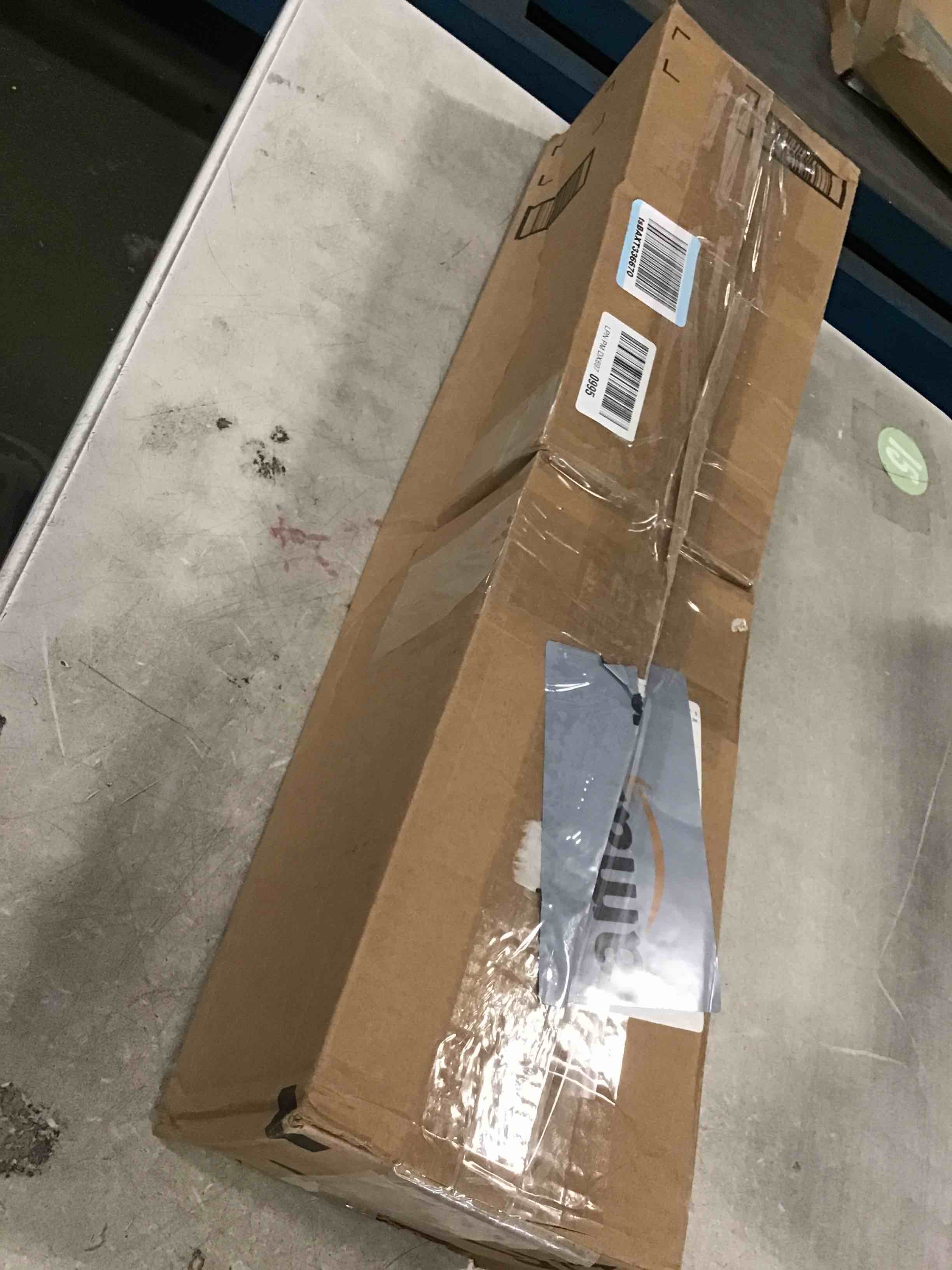 https://s3.amazonaws.com/lotting-images-prod/bidfta/PNK3467666_1746640603956.jpeg
