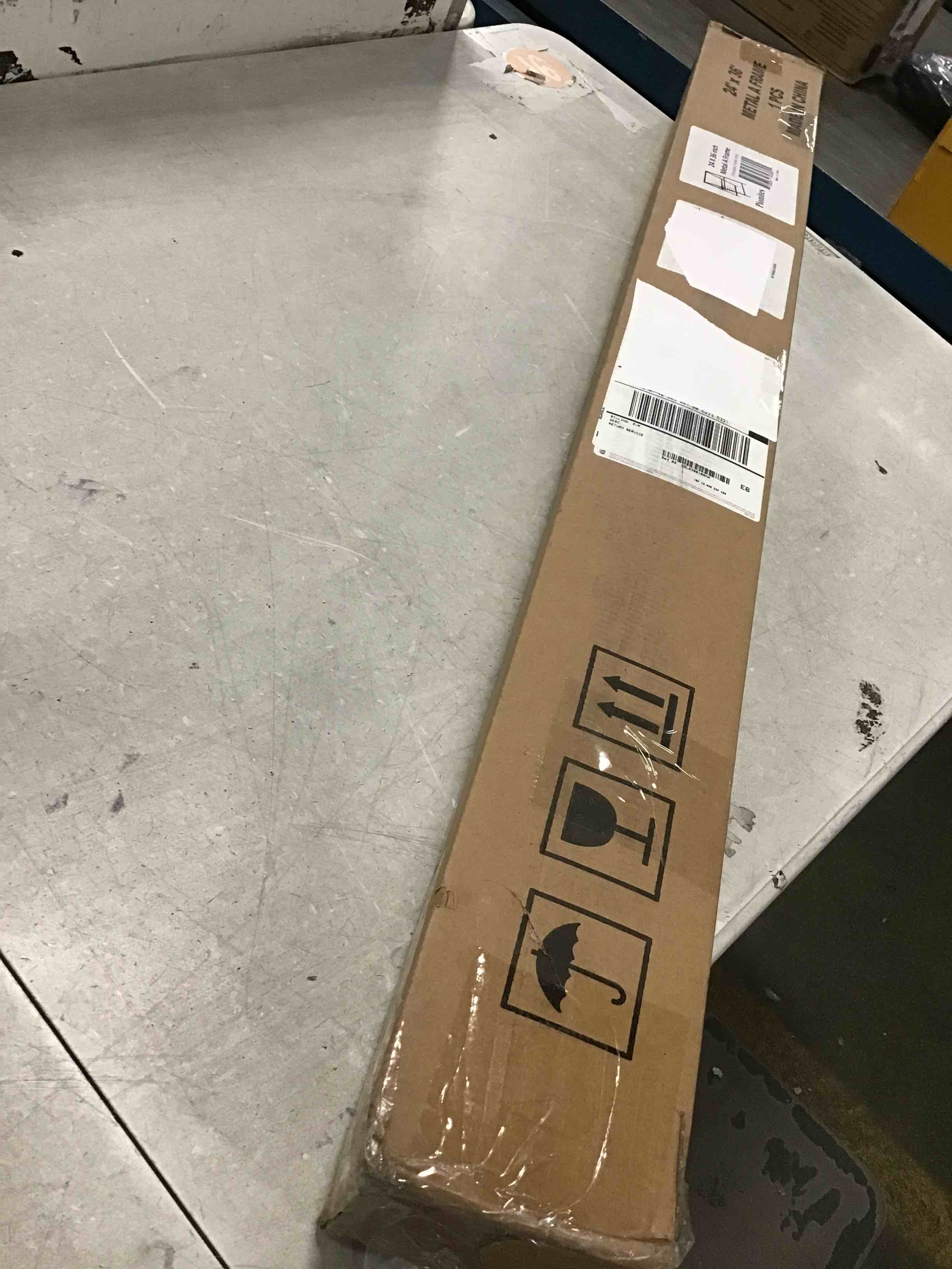 https://s3.amazonaws.com/lotting-images-prod/bidfta/PNK3467951_1746728462128.jpeg
