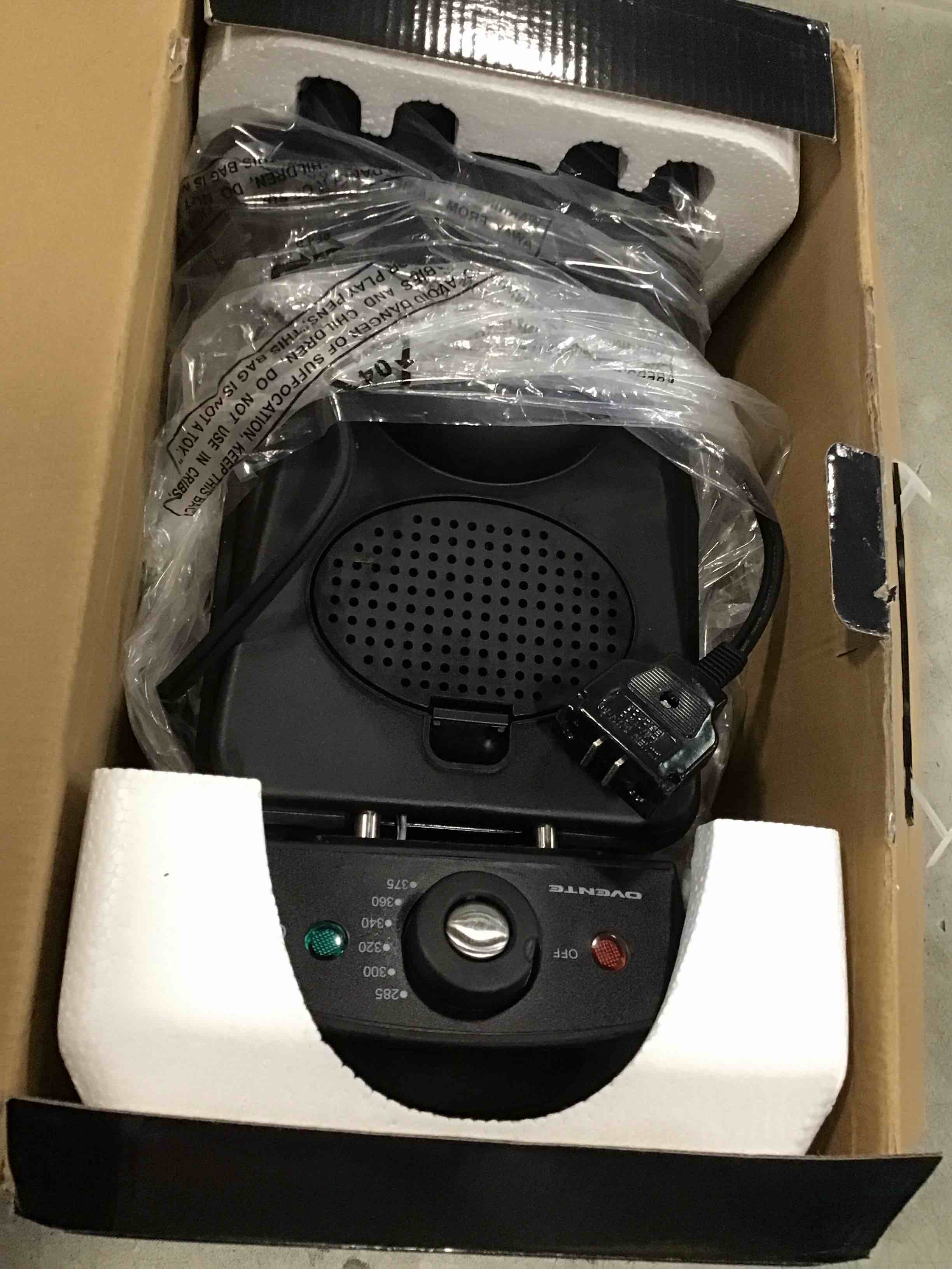 https://s3.amazonaws.com/lotting-images-prod/bidfta/PNK3468290_1747057122105.jpeg