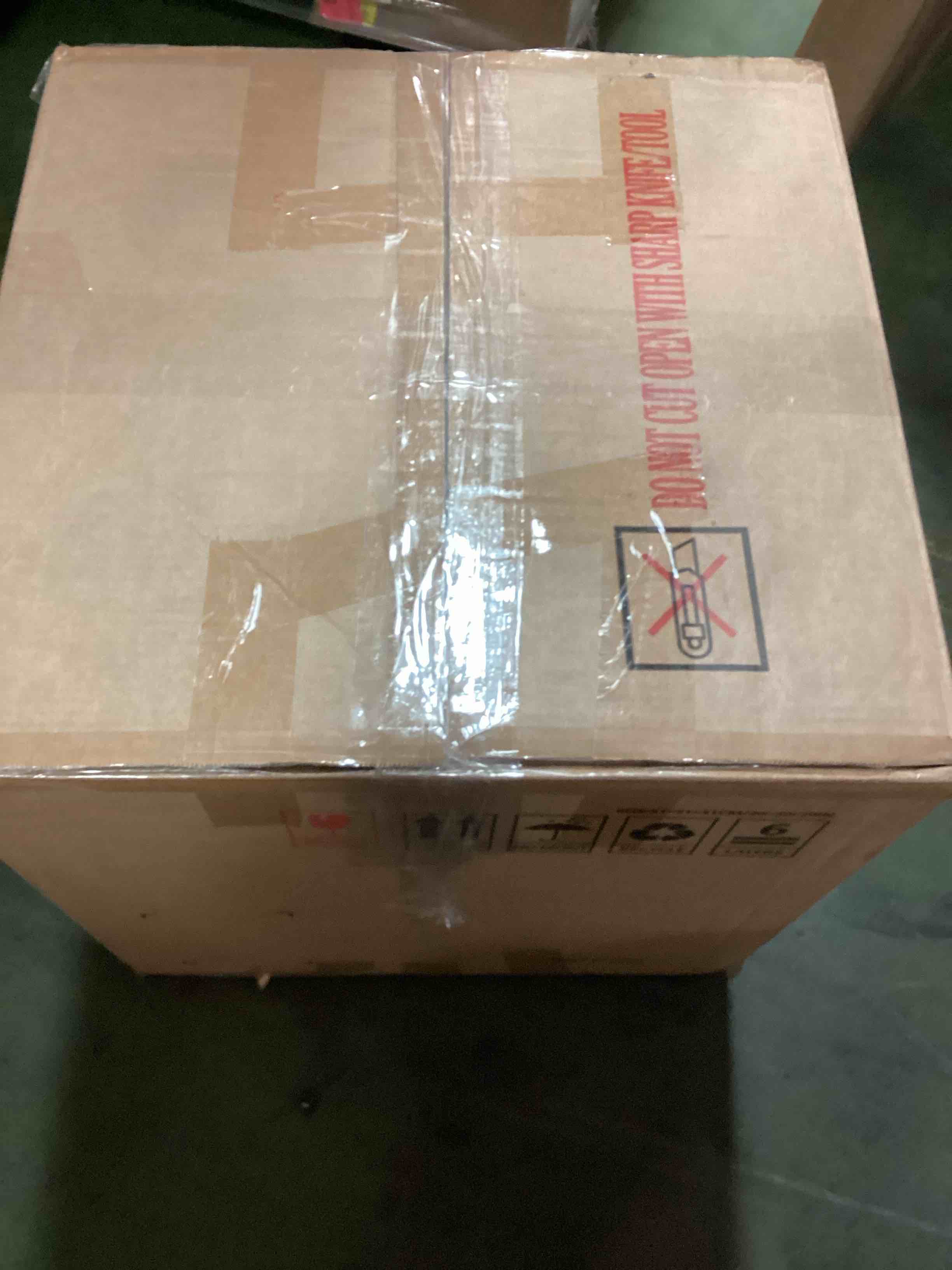 https://s3.amazonaws.com/lotting-images-prod/bidfta/PNK3469391_1745864376790.jpeg