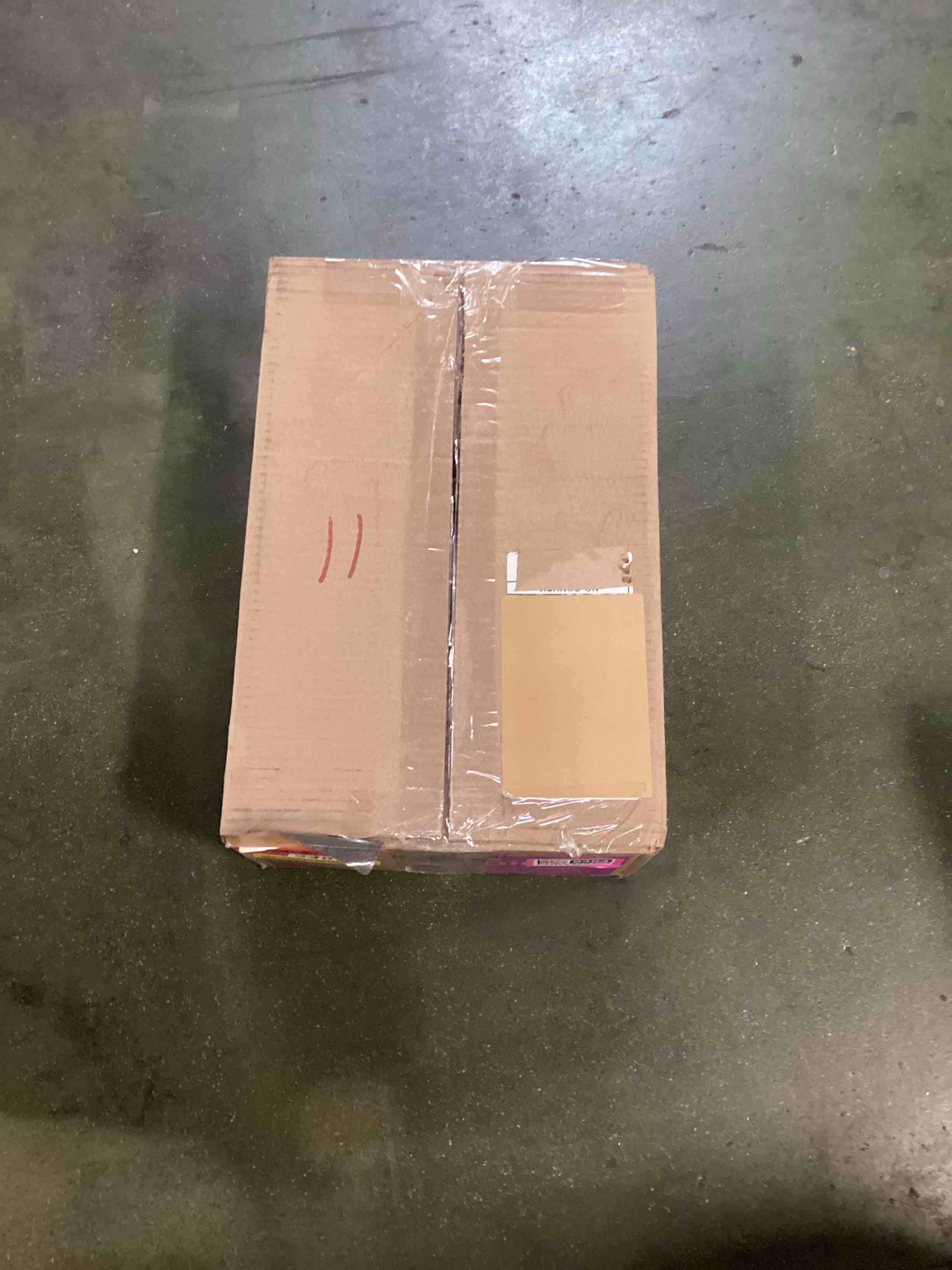 https://s3.amazonaws.com/lotting-images-prod/bidfta/PNK3469404_1745932774839.jpeg