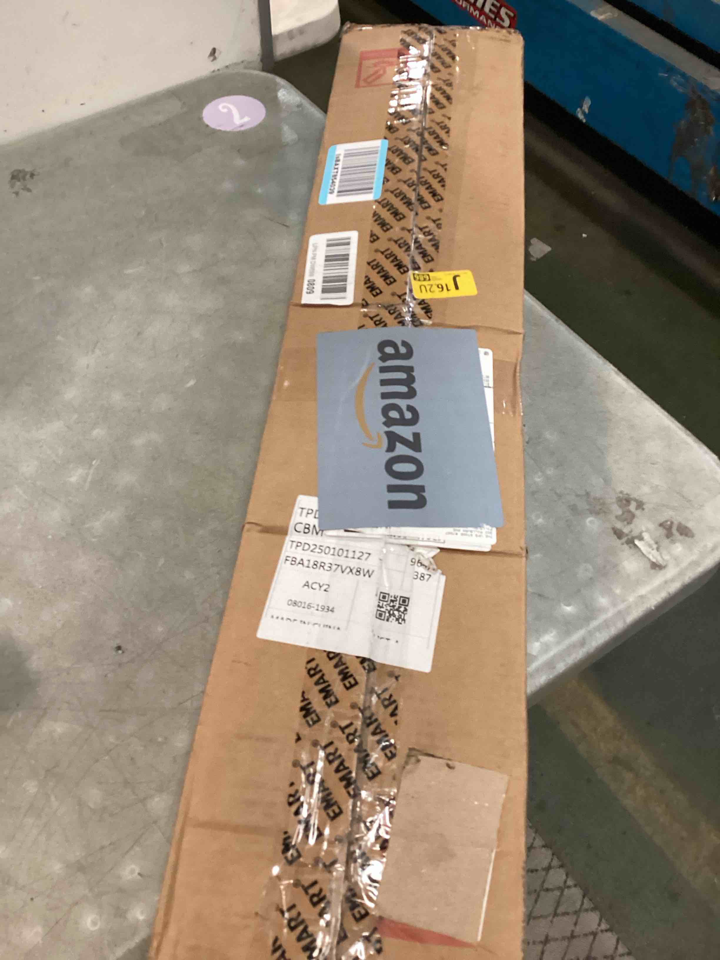 https://s3.amazonaws.com/lotting-images-prod/bidfta/PNK3469420_1745956015983.jpeg