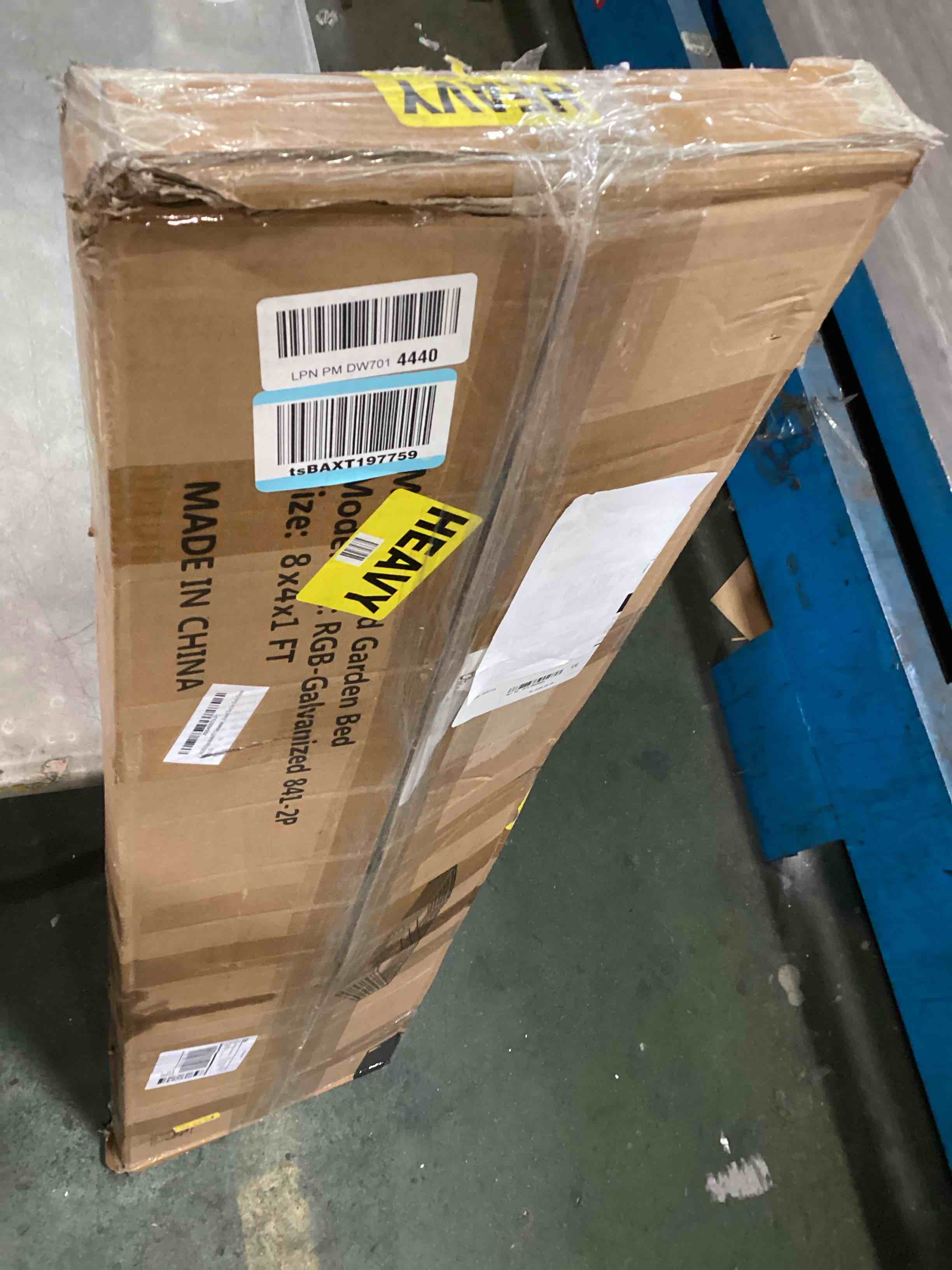 https://s3.amazonaws.com/lotting-images-prod/bidfta/PNK3469508_1746018006496.jpeg