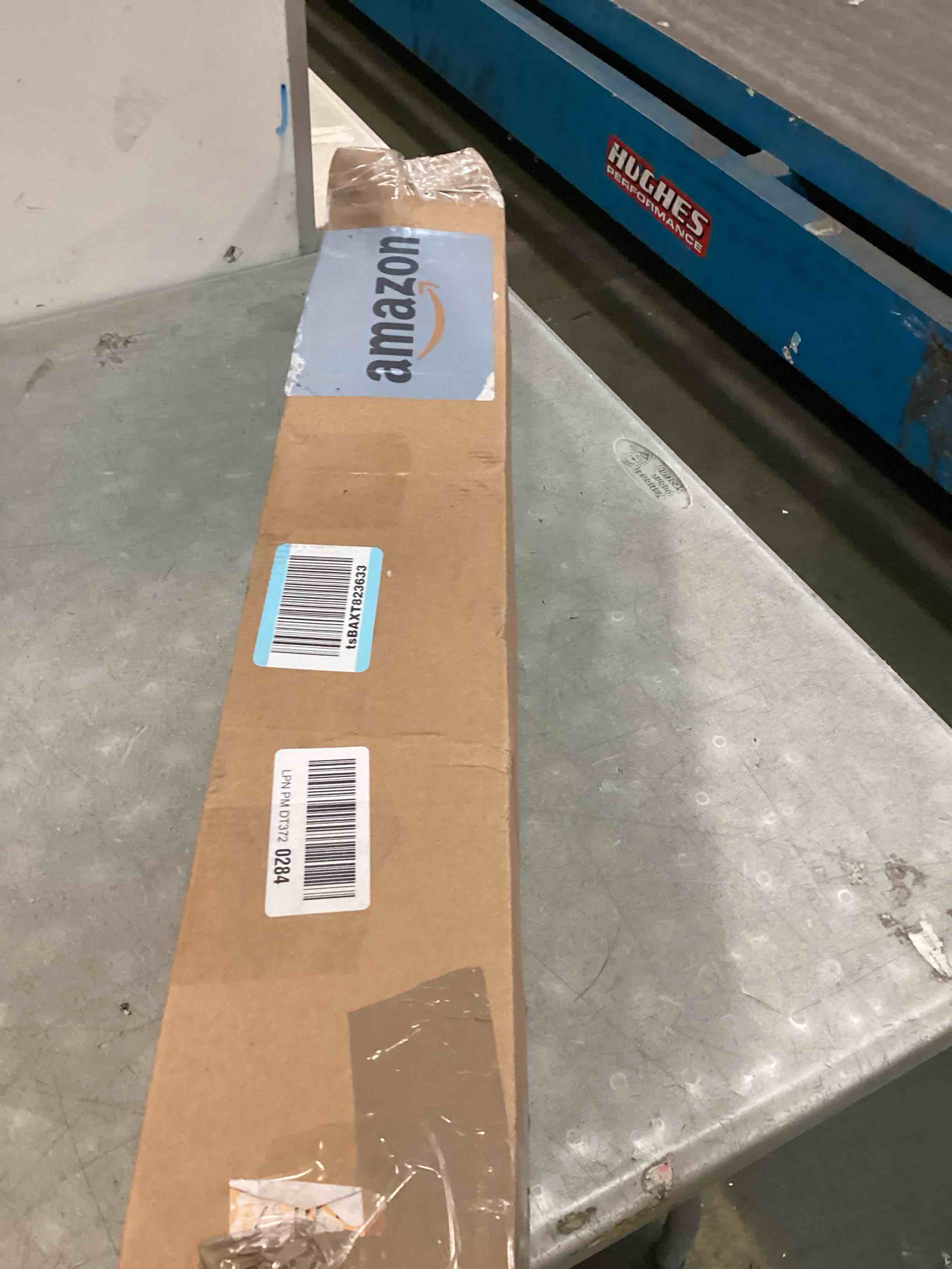 https://s3.amazonaws.com/lotting-images-prod/bidfta/PNK3469517_1746019235325.jpeg