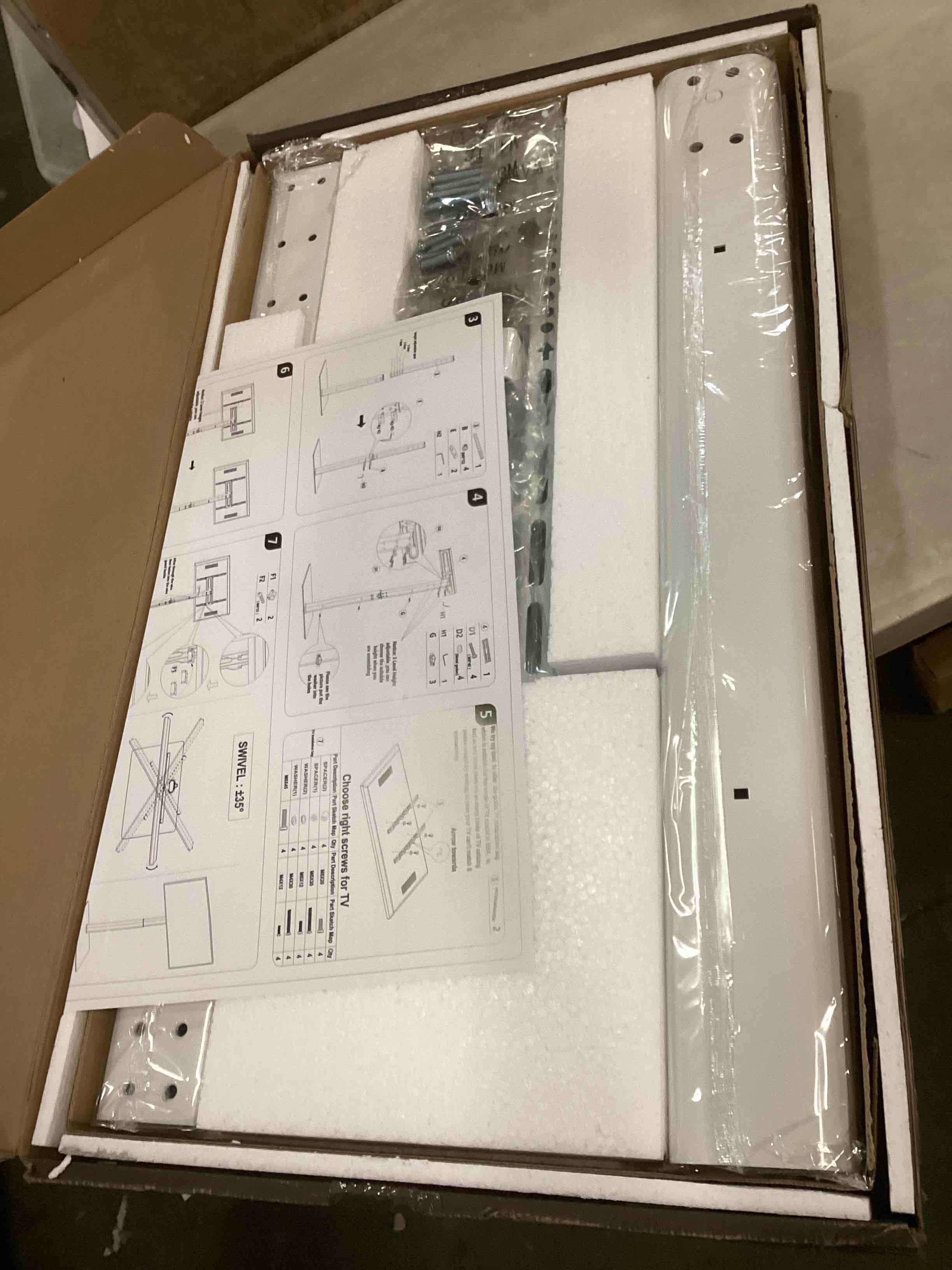 https://s3.amazonaws.com/lotting-images-prod/bidfta/PNK3469980_1746455008984.jpeg