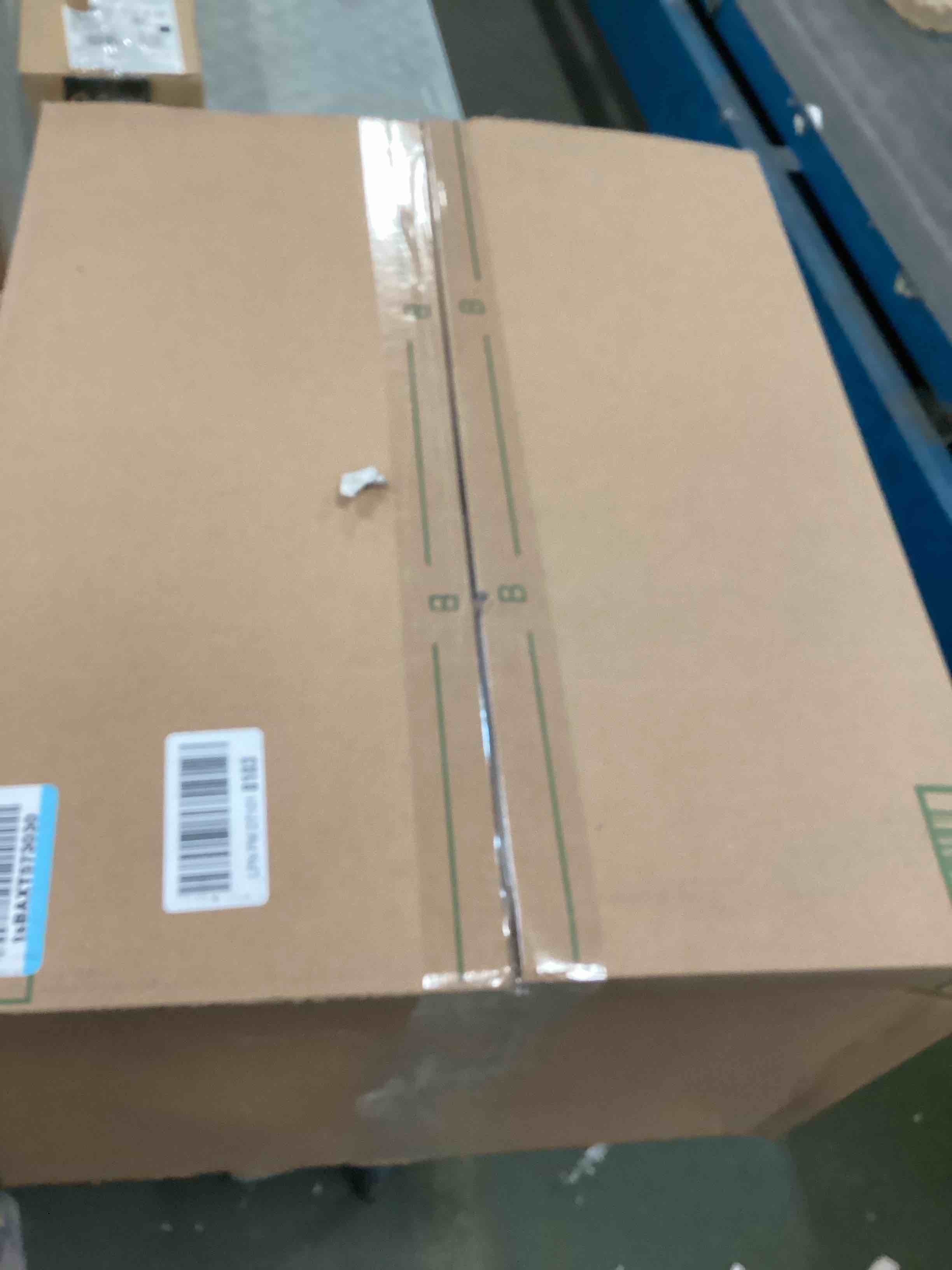 https://s3.amazonaws.com/lotting-images-prod/bidfta/PNK3470460_1746641079086.jpeg