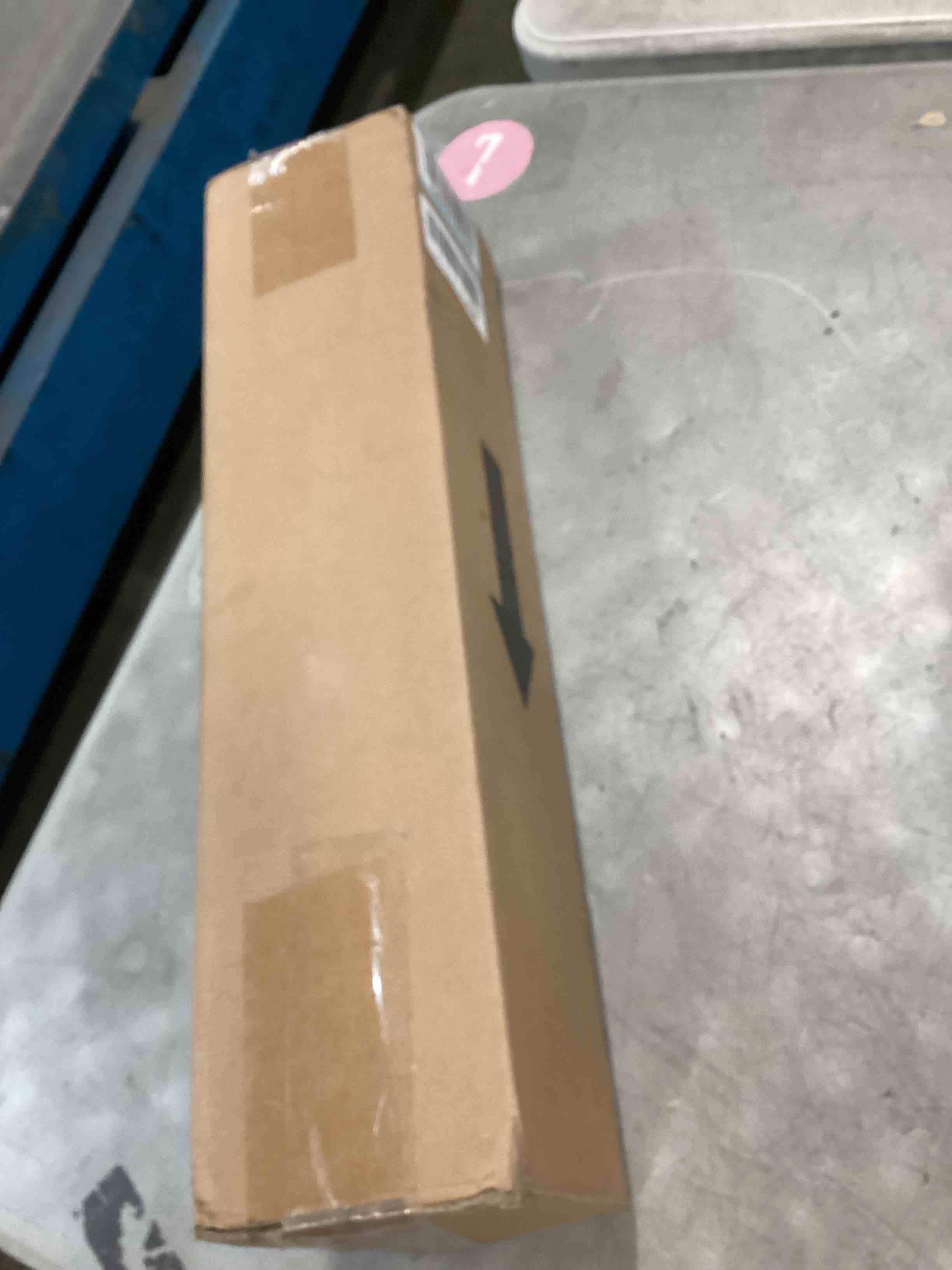 https://s3.amazonaws.com/lotting-images-prod/bidfta/PNK3470600_1746715971368.jpeg