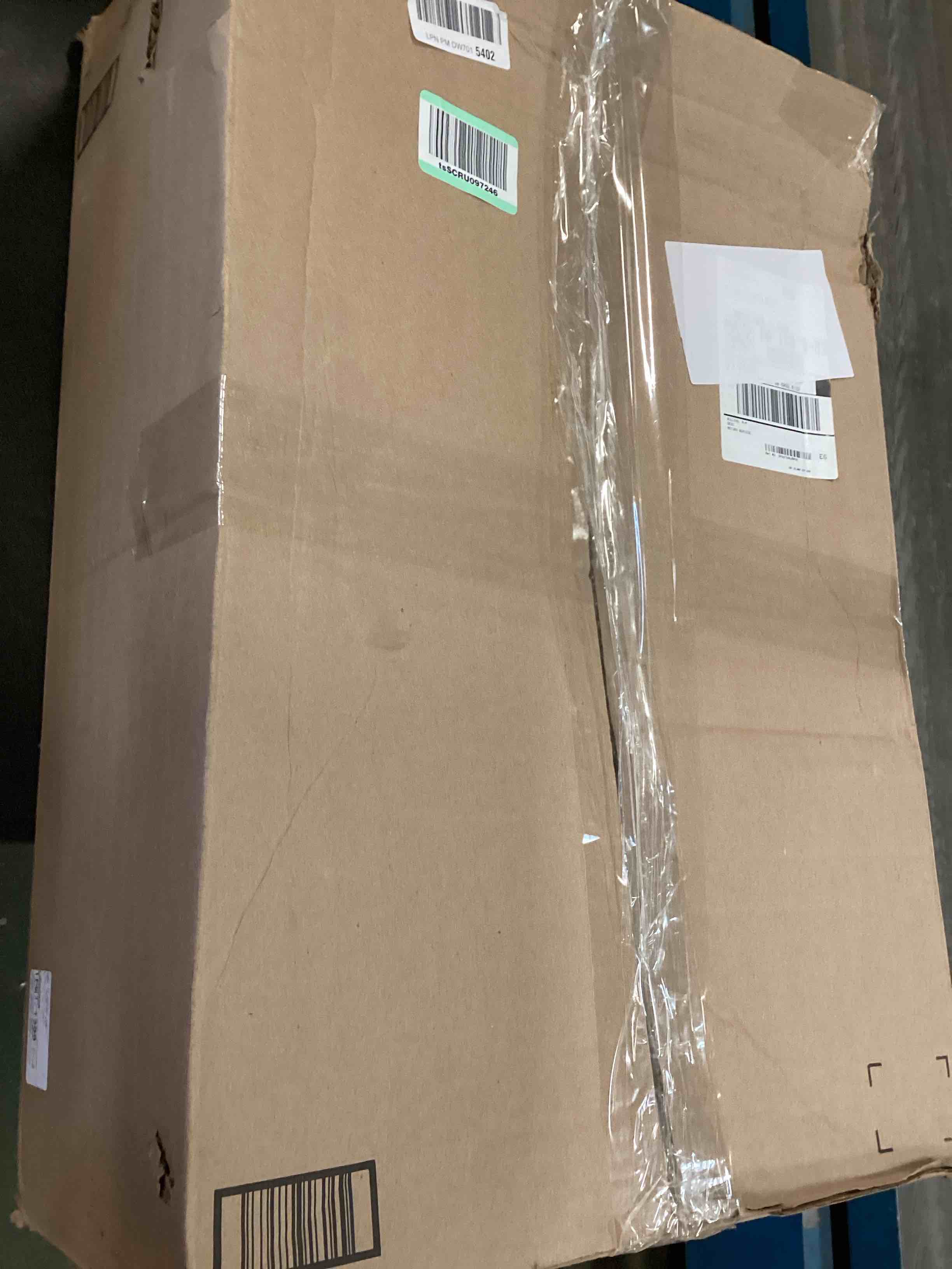 https://s3.amazonaws.com/lotting-images-prod/bidfta/PNK3470802_1746800965397.jpeg