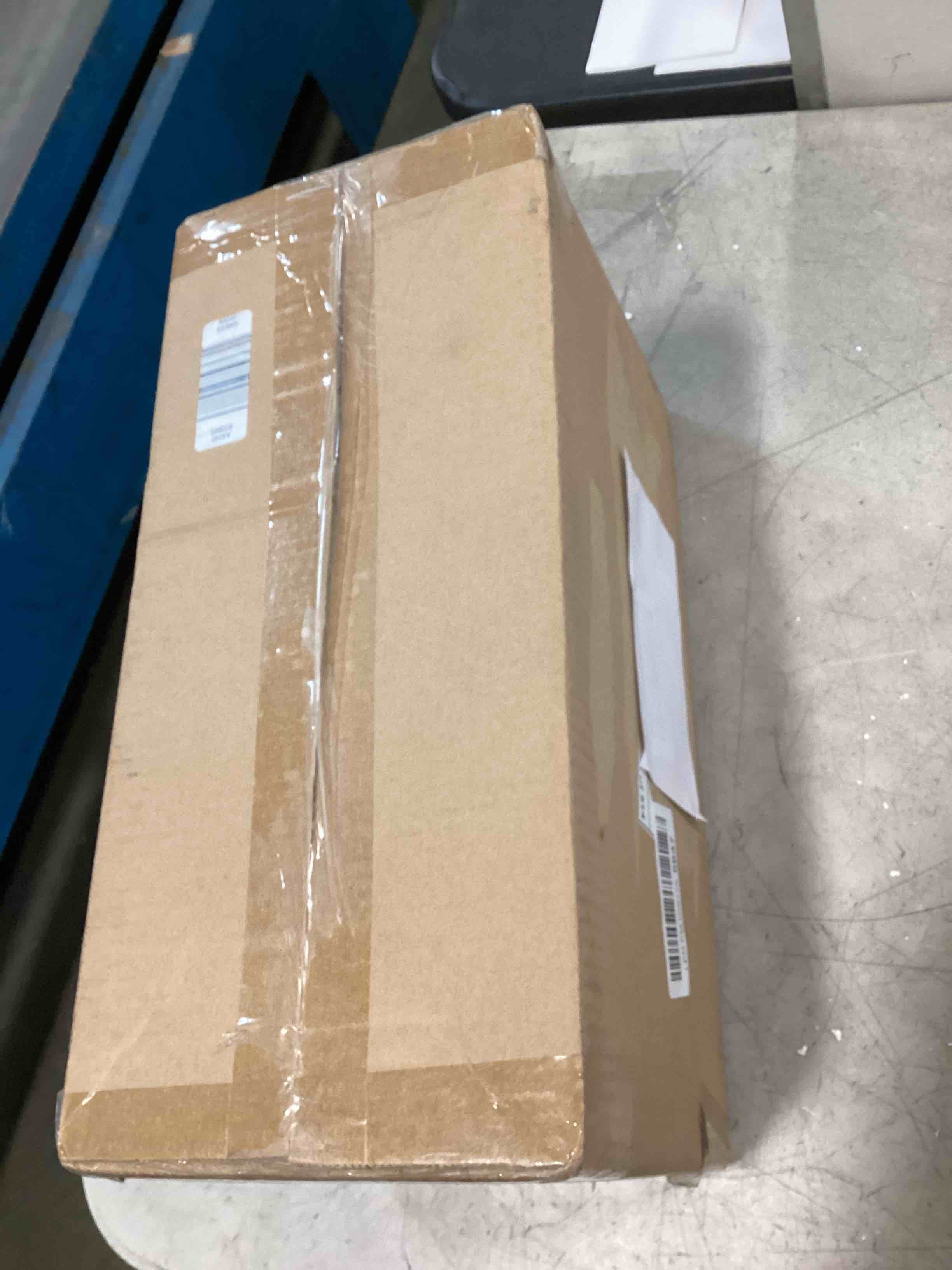 https://s3.amazonaws.com/lotting-images-prod/bidfta/PNK3470989_1747059911197.jpeg
