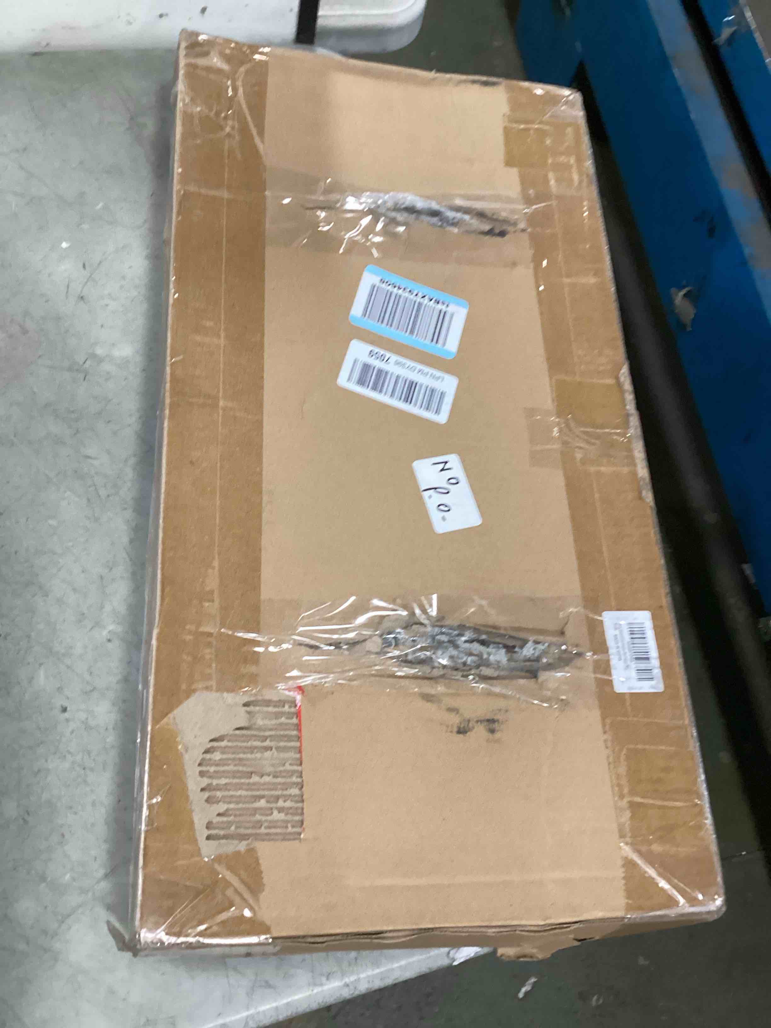 https://s3.amazonaws.com/lotting-images-prod/bidfta/PNK3471249_1747165542819.jpeg