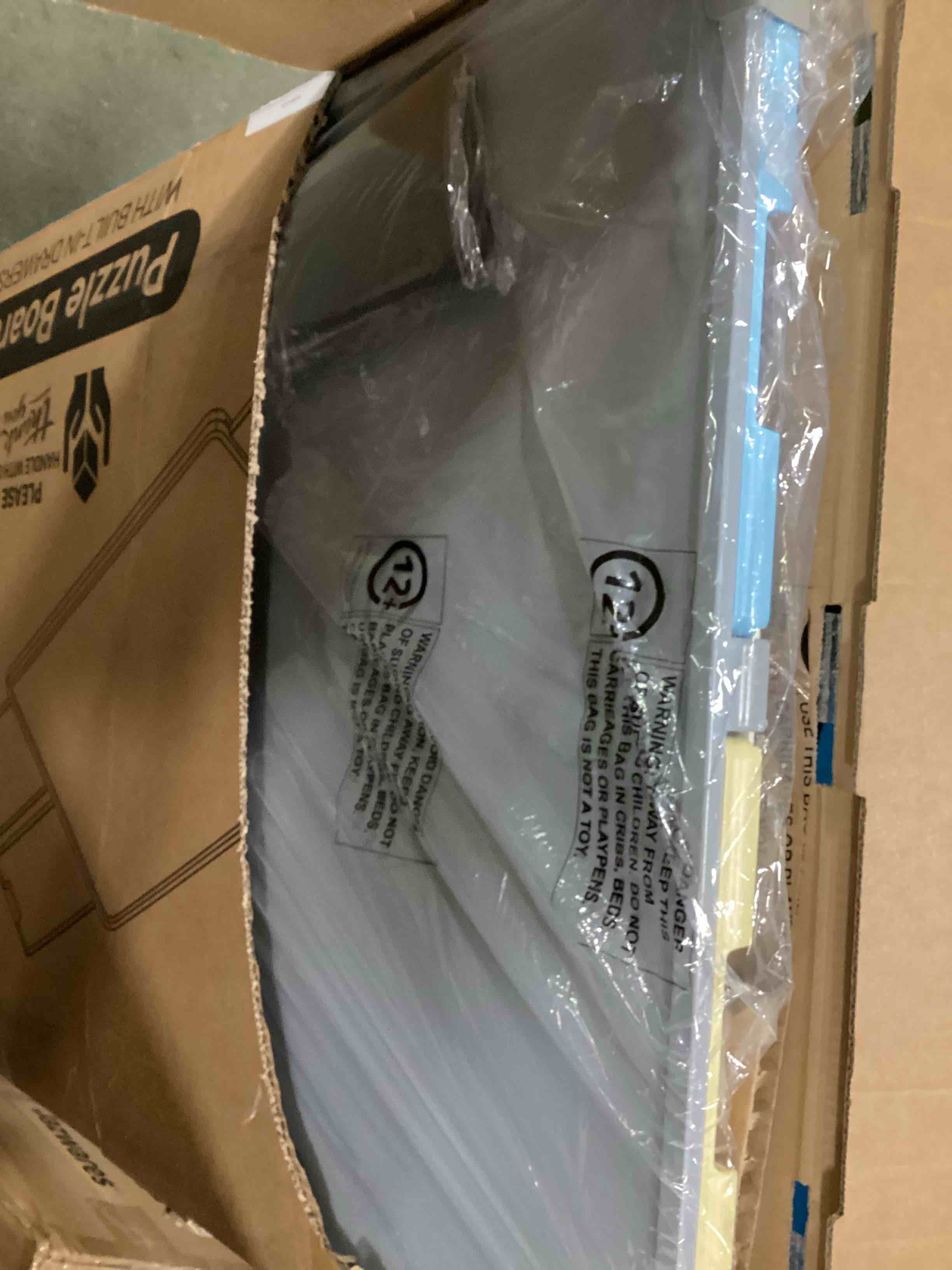 https://s3.amazonaws.com/lotting-images-prod/bidfta/PNK3471796_1747410508918.jpeg