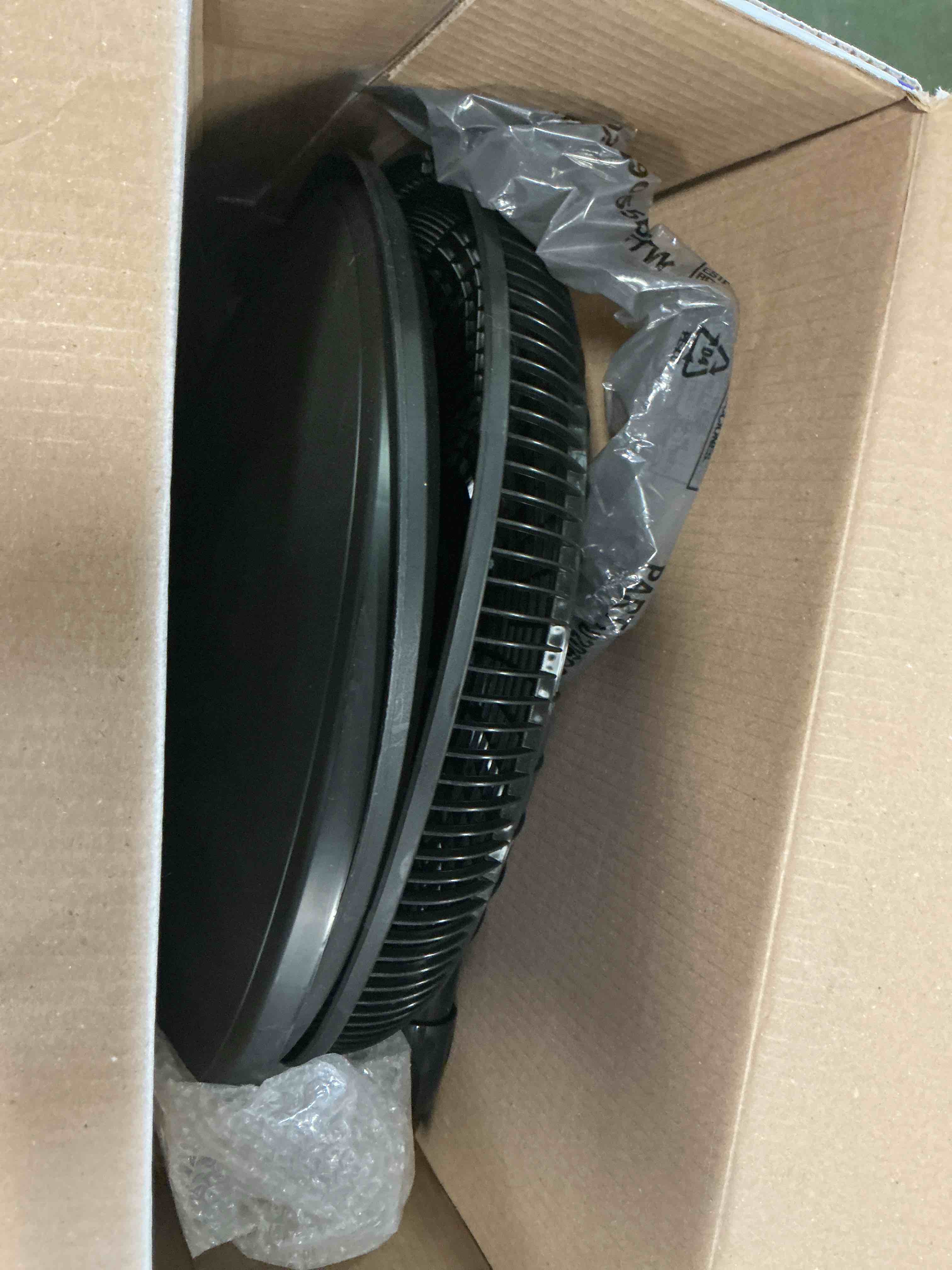 https://s3.amazonaws.com/lotting-images-prod/bidfta/PNK3482632_1756123213149.jpeg