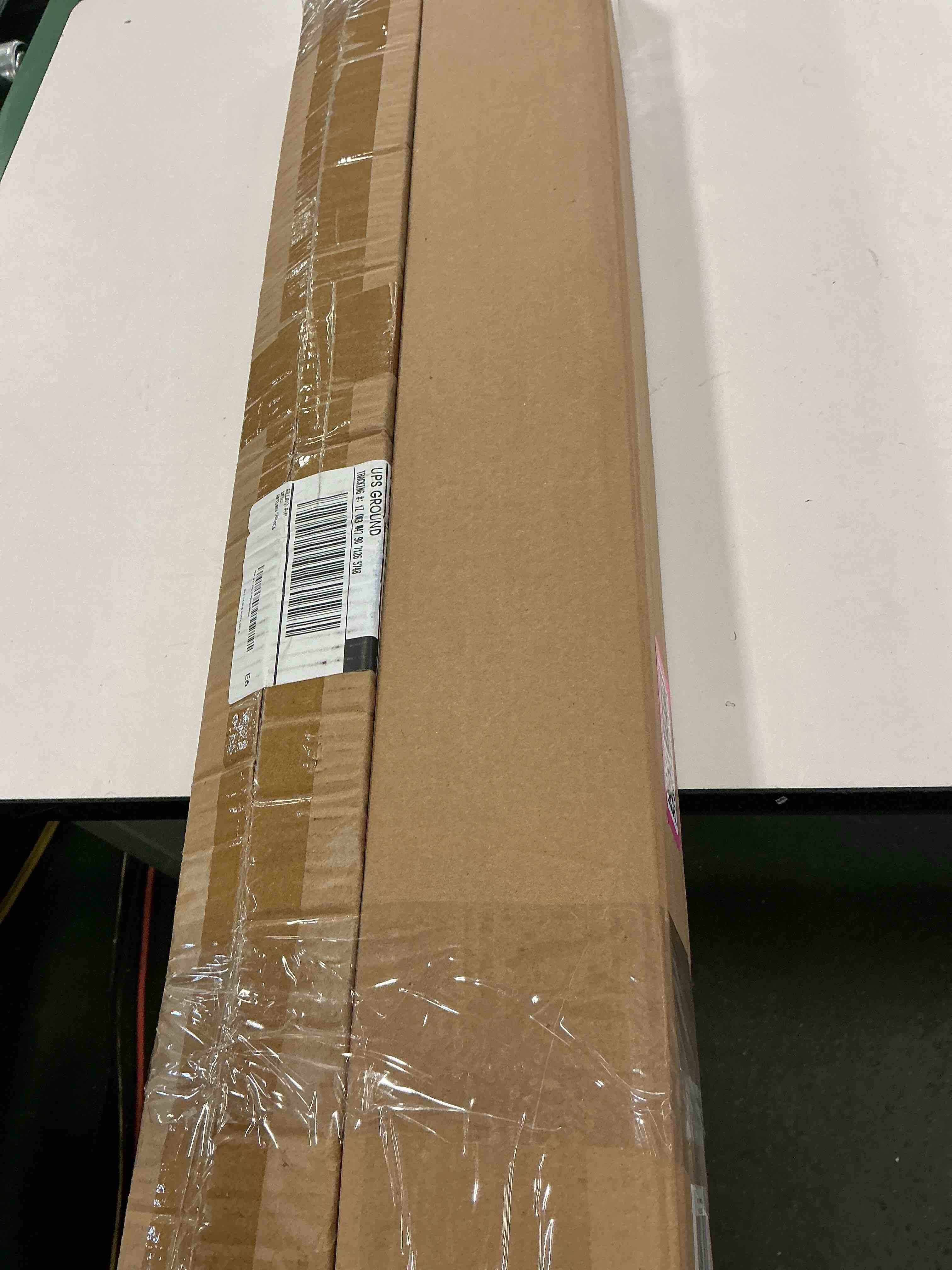 https://s3.amazonaws.com/lotting-images-prod/bidfta/PNK3497375_1755610419190.jpeg