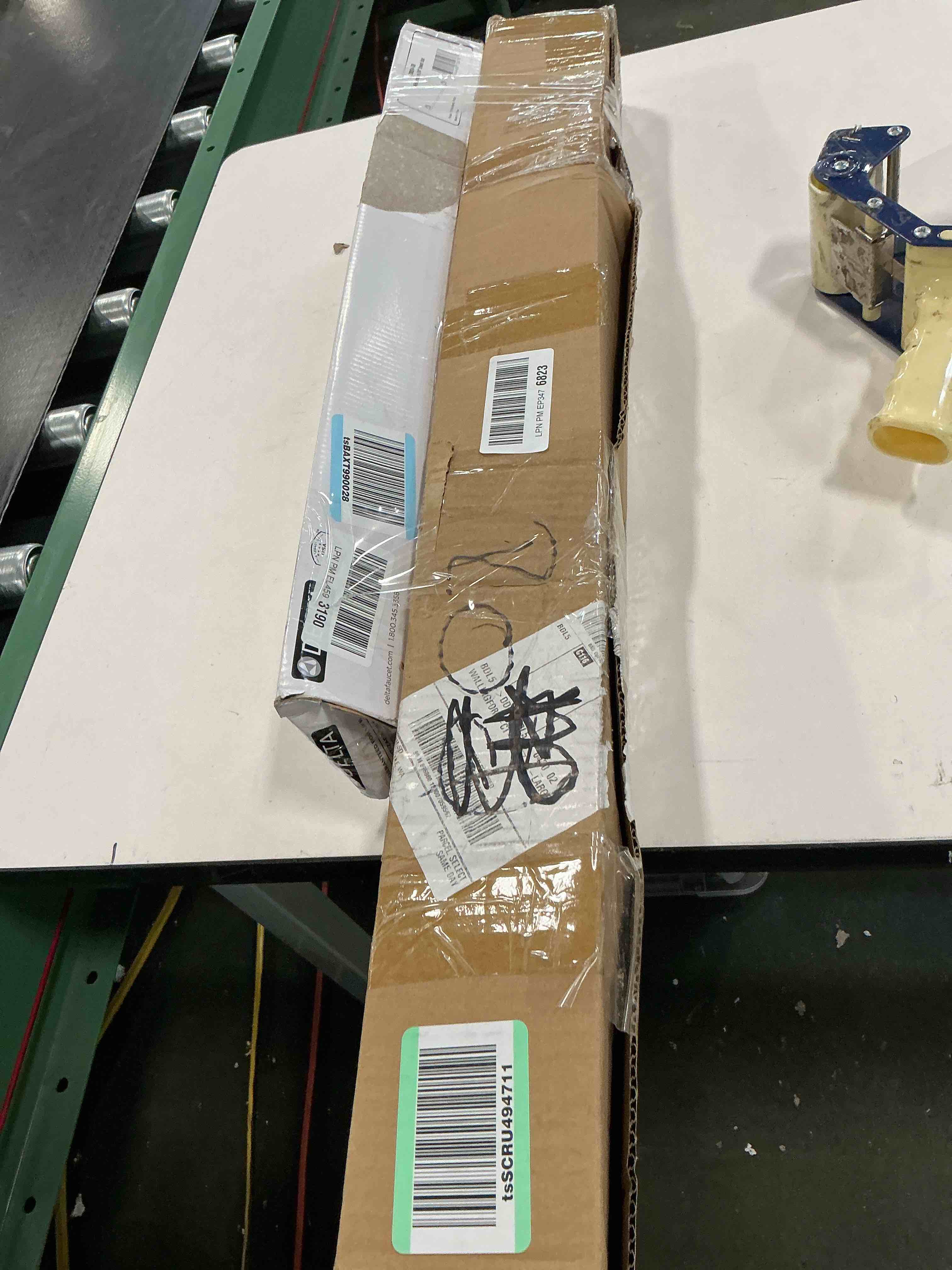 https://s3.amazonaws.com/lotting-images-prod/bidfta/PNK3497504_1755633760119.jpeg