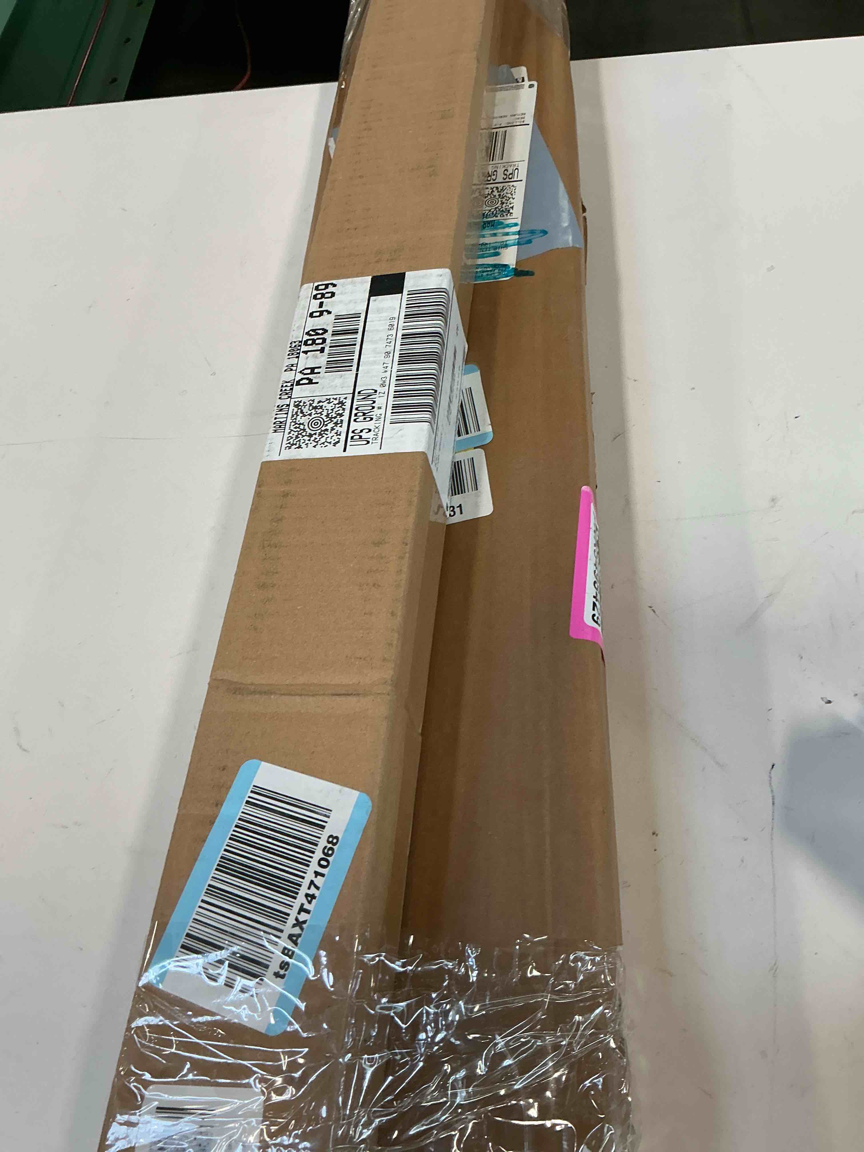 https://s3.amazonaws.com/lotting-images-prod/bidfta/PNK3498429_1755976434833.jpeg