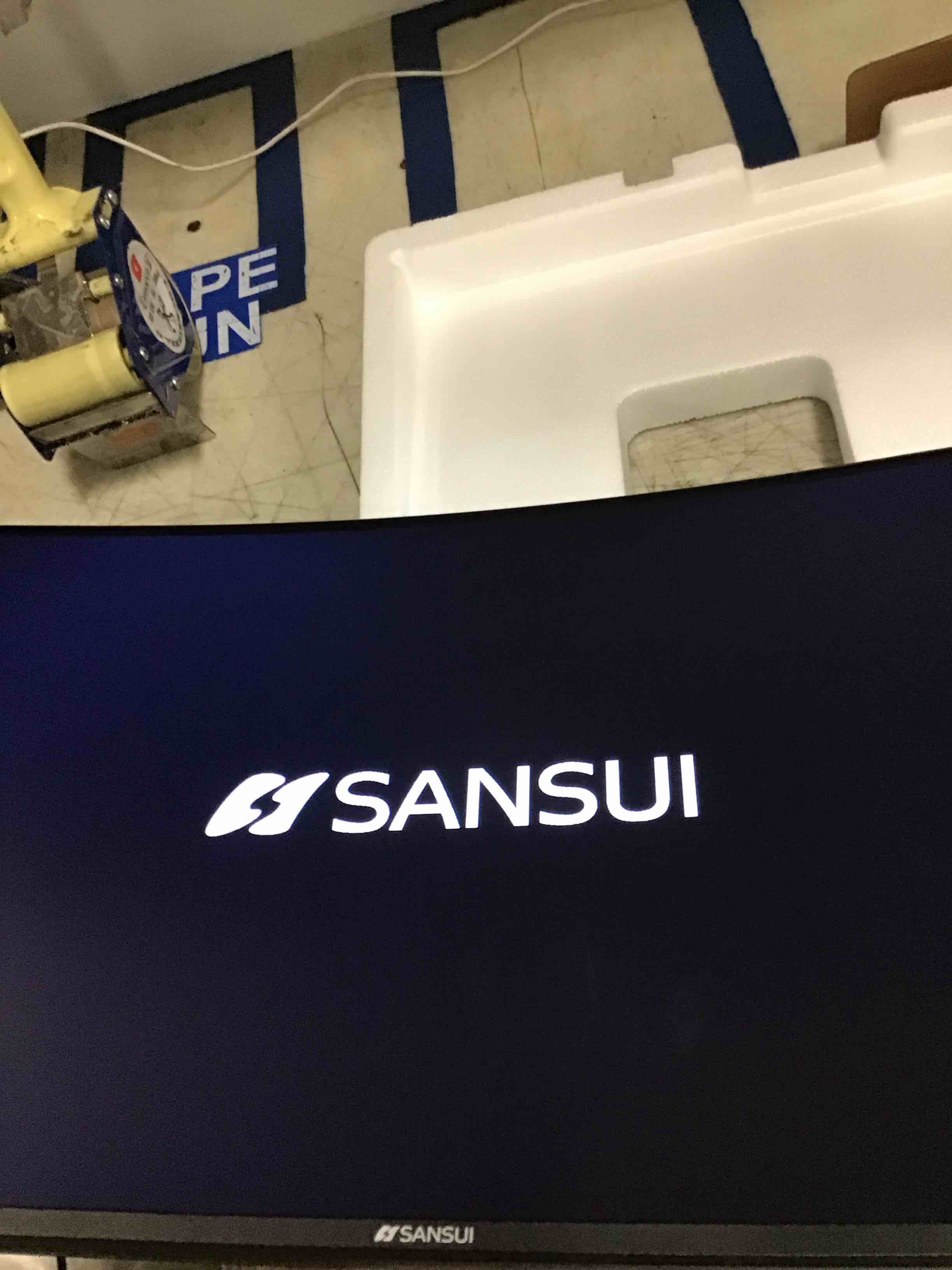 https://s3.amazonaws.com/lotting-images-prod/bidfta/PNK3502014_1759927343706.jpeg