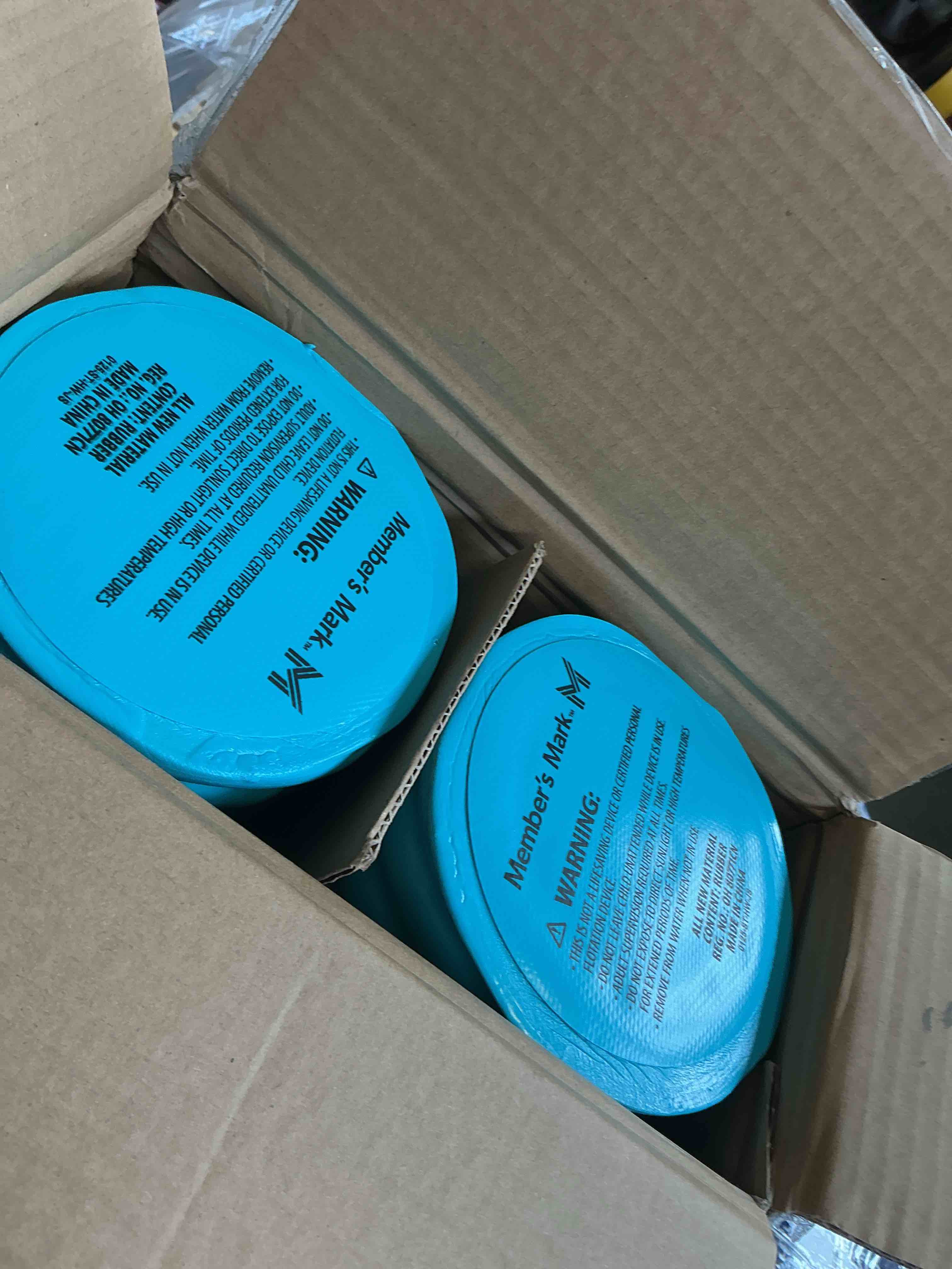 https://s3.amazonaws.com/lotting-images-prod/bidfta/PNK3506690_1755888170240.jpeg