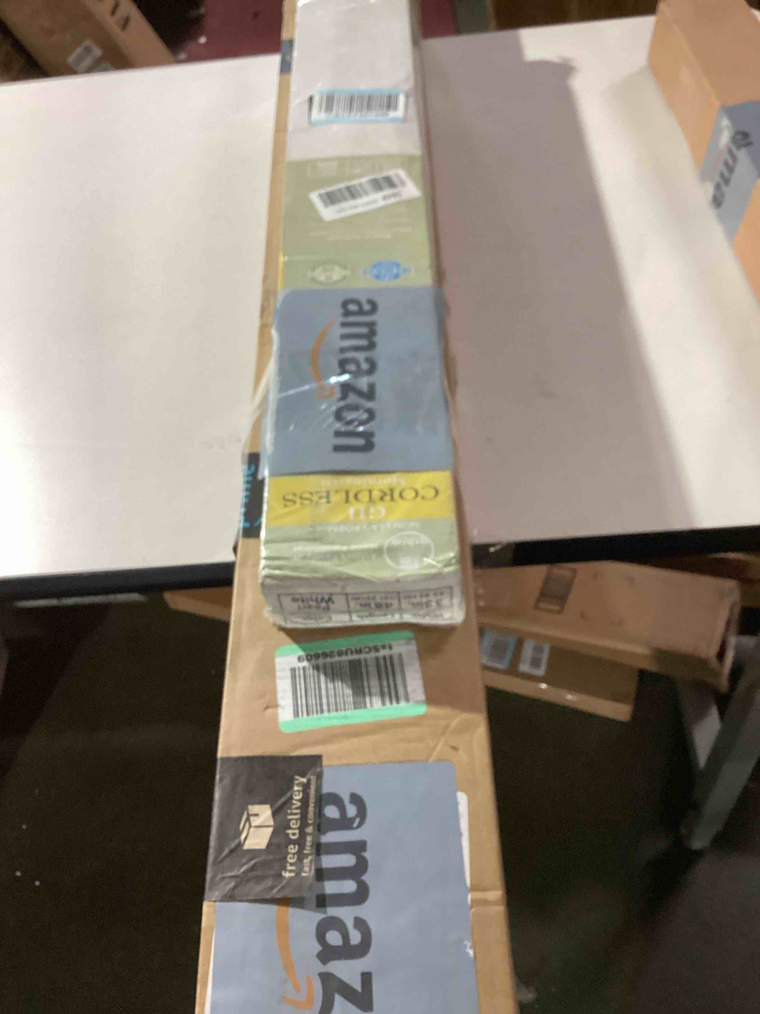 https://s3.amazonaws.com/lotting-images-prod/bidfta/PNK3508562_1755013392003.jpeg