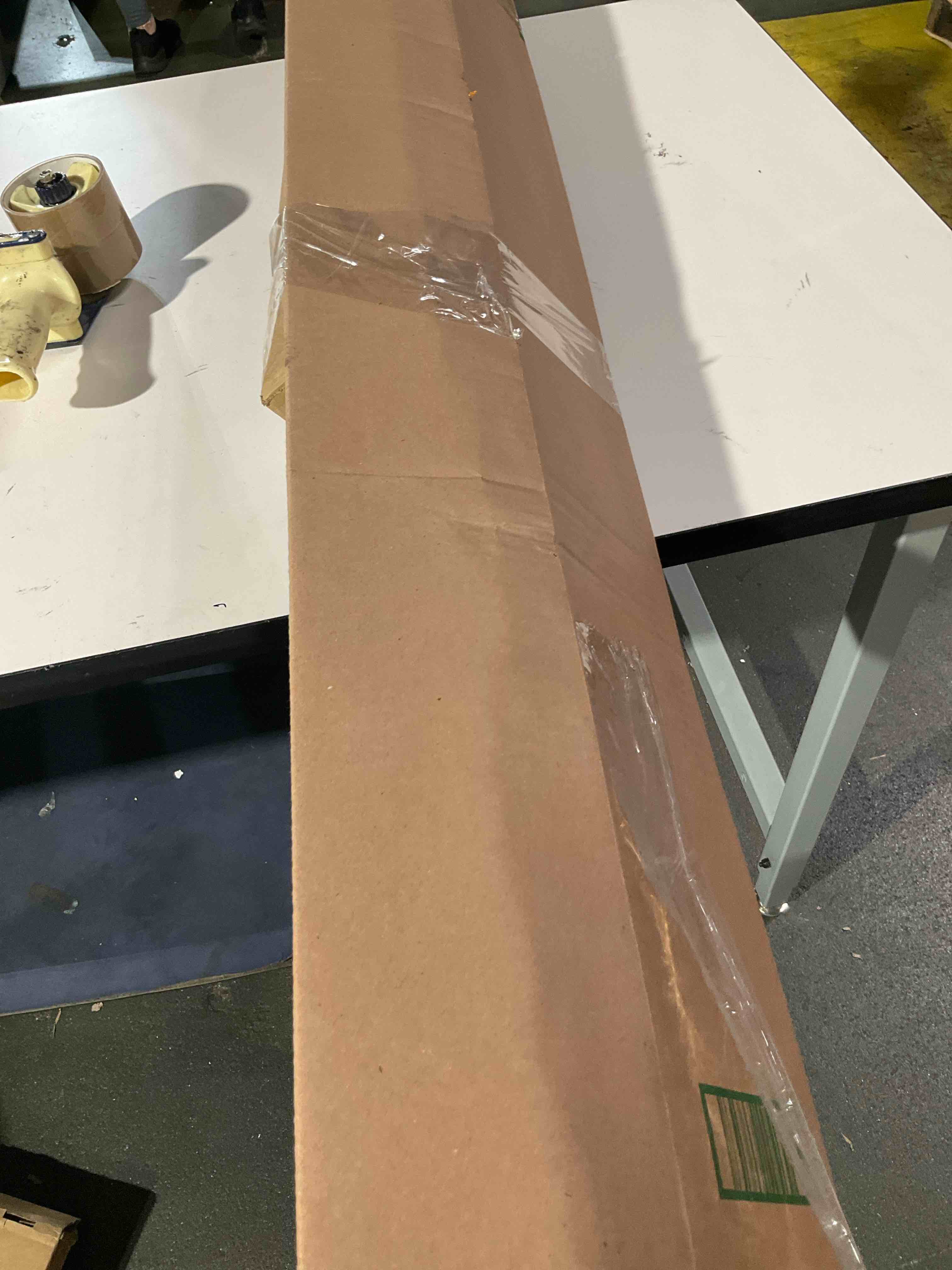 https://s3.amazonaws.com/lotting-images-prod/bidfta/PNK3508885_1755115020963.jpeg