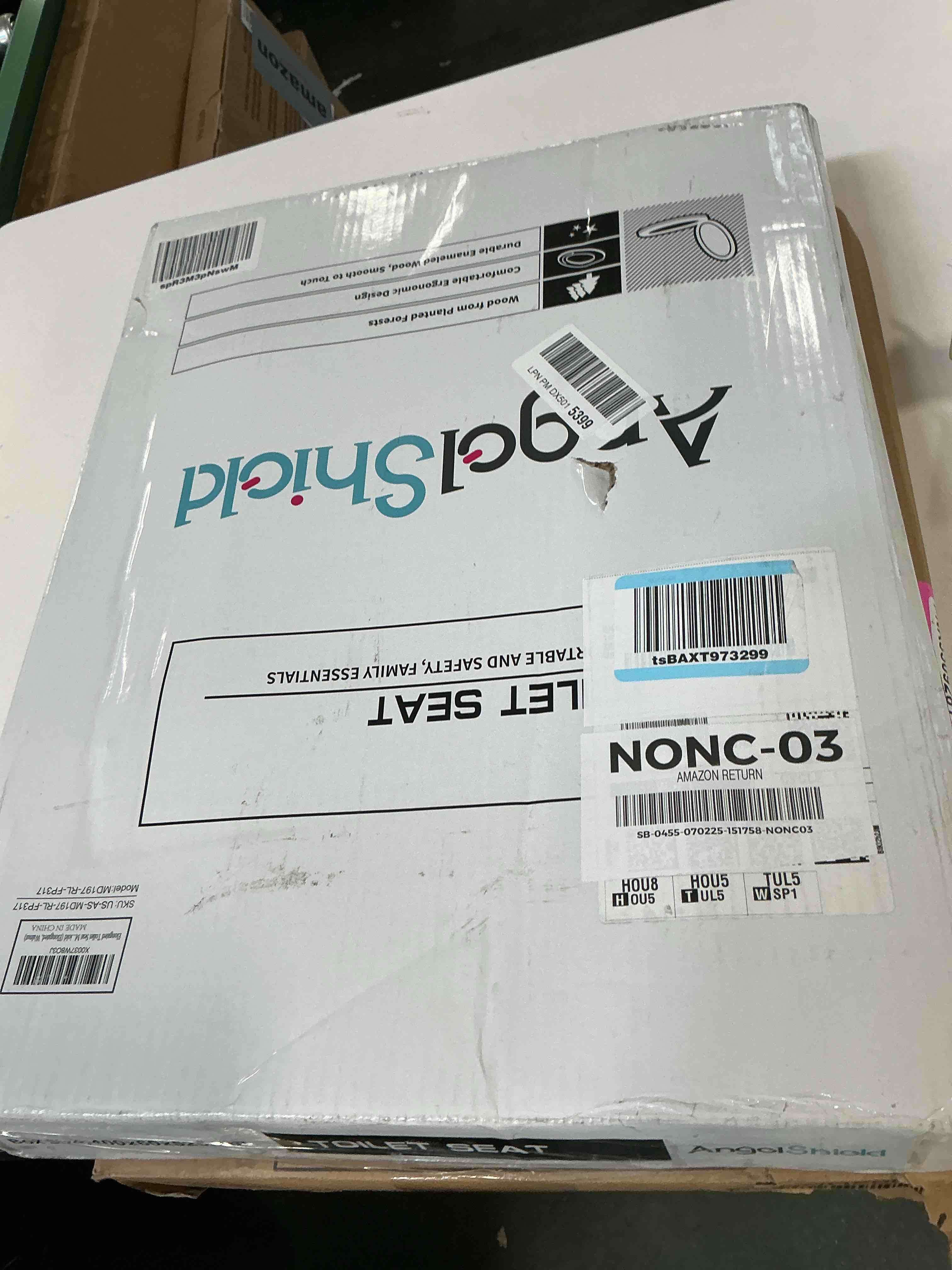 https://s3.amazonaws.com/lotting-images-prod/bidfta/PNK3509261_1755274234074.jpeg