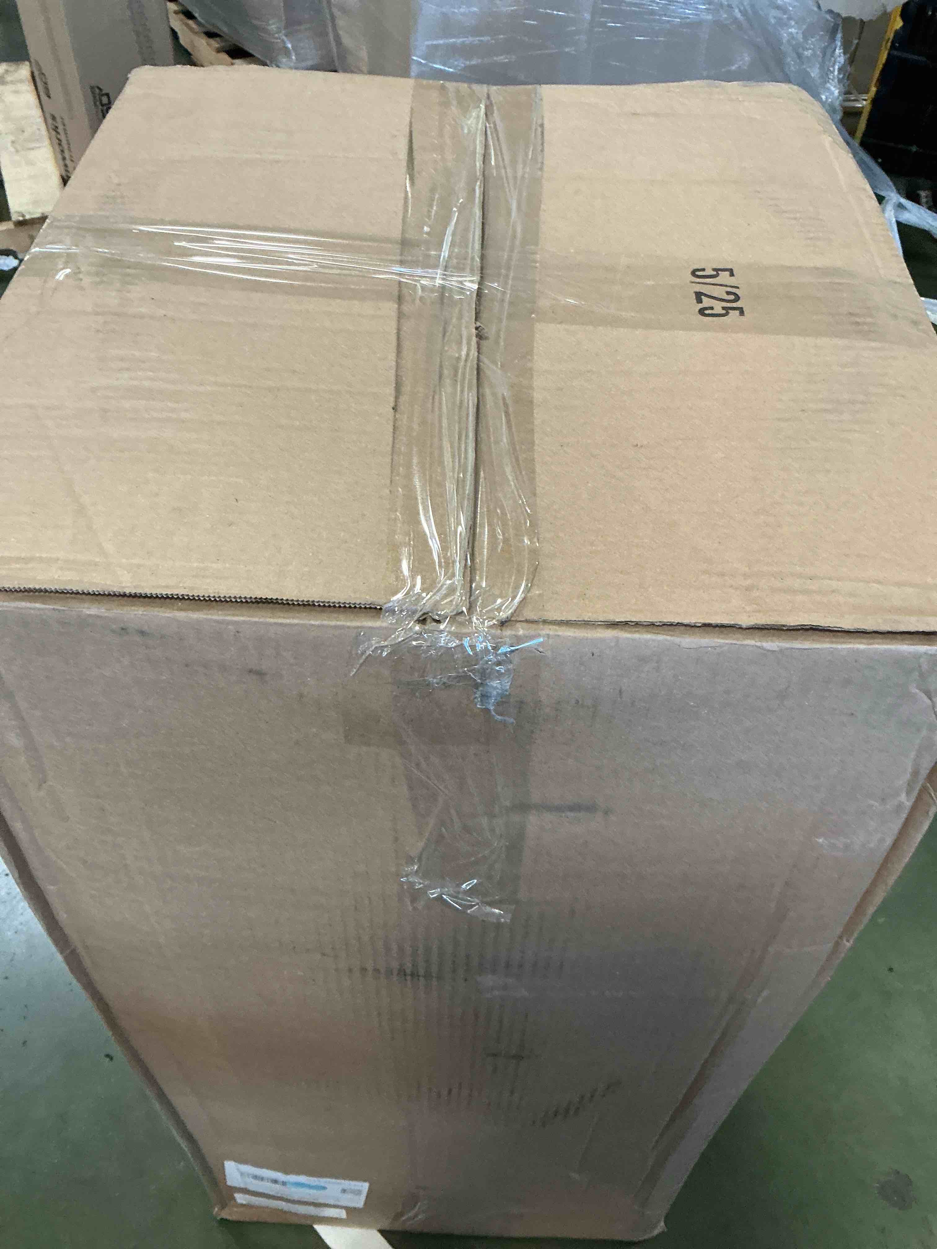 https://s3.amazonaws.com/lotting-images-prod/bidfta/PNK3510175_1756212916495.jpeg