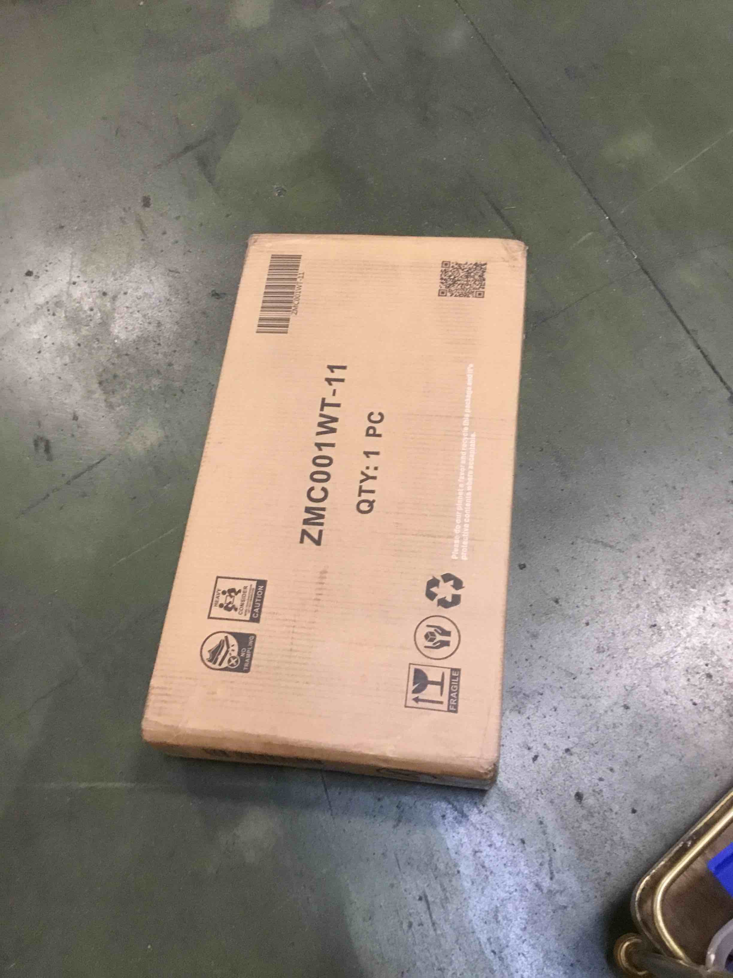 https://s3.amazonaws.com/lotting-images-prod/bidfta/PNK3547174_1750085648228.jpeg