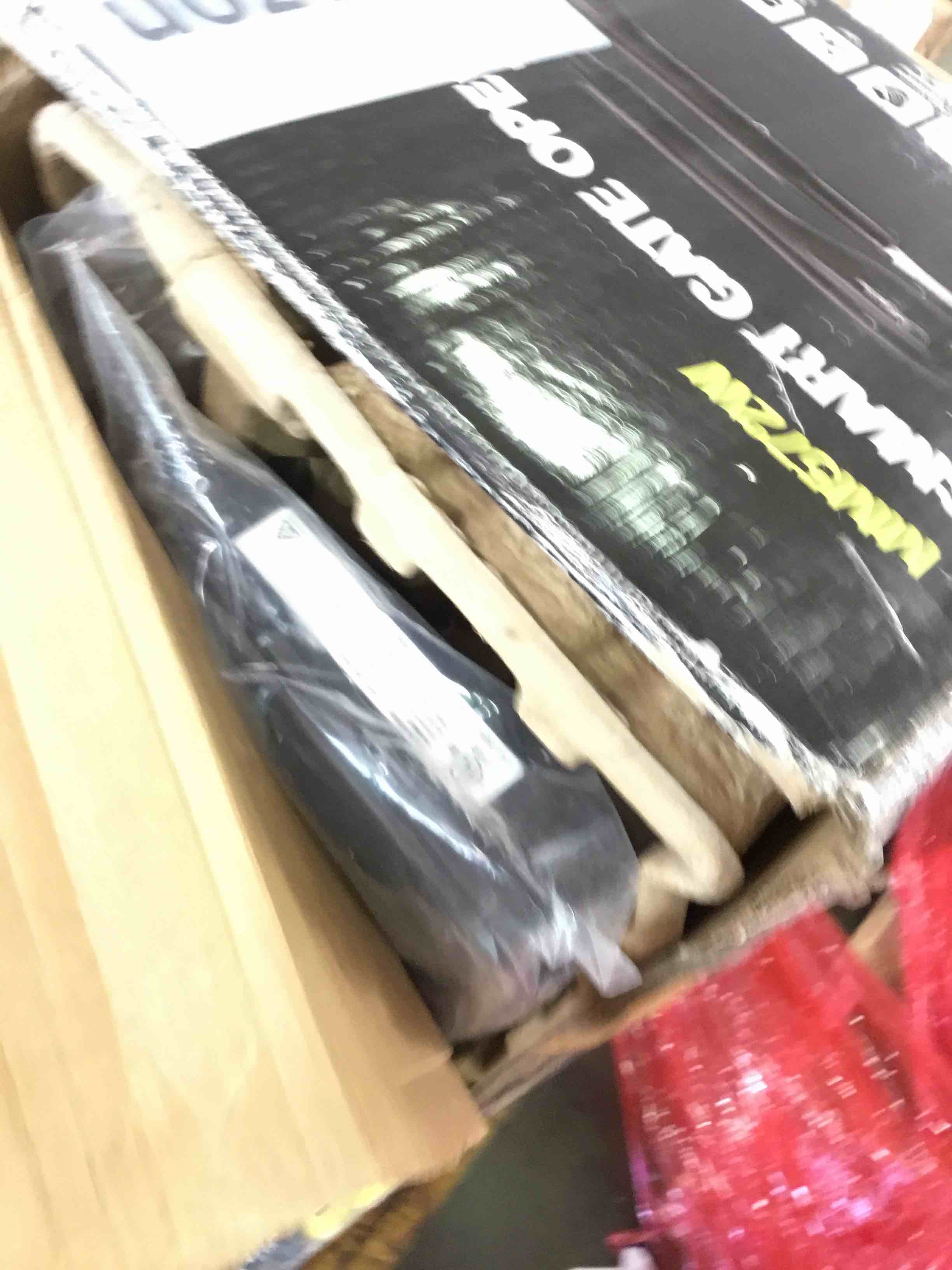 https://s3.amazonaws.com/lotting-images-prod/bidfta/PNK3547359_1750164487044.jpeg