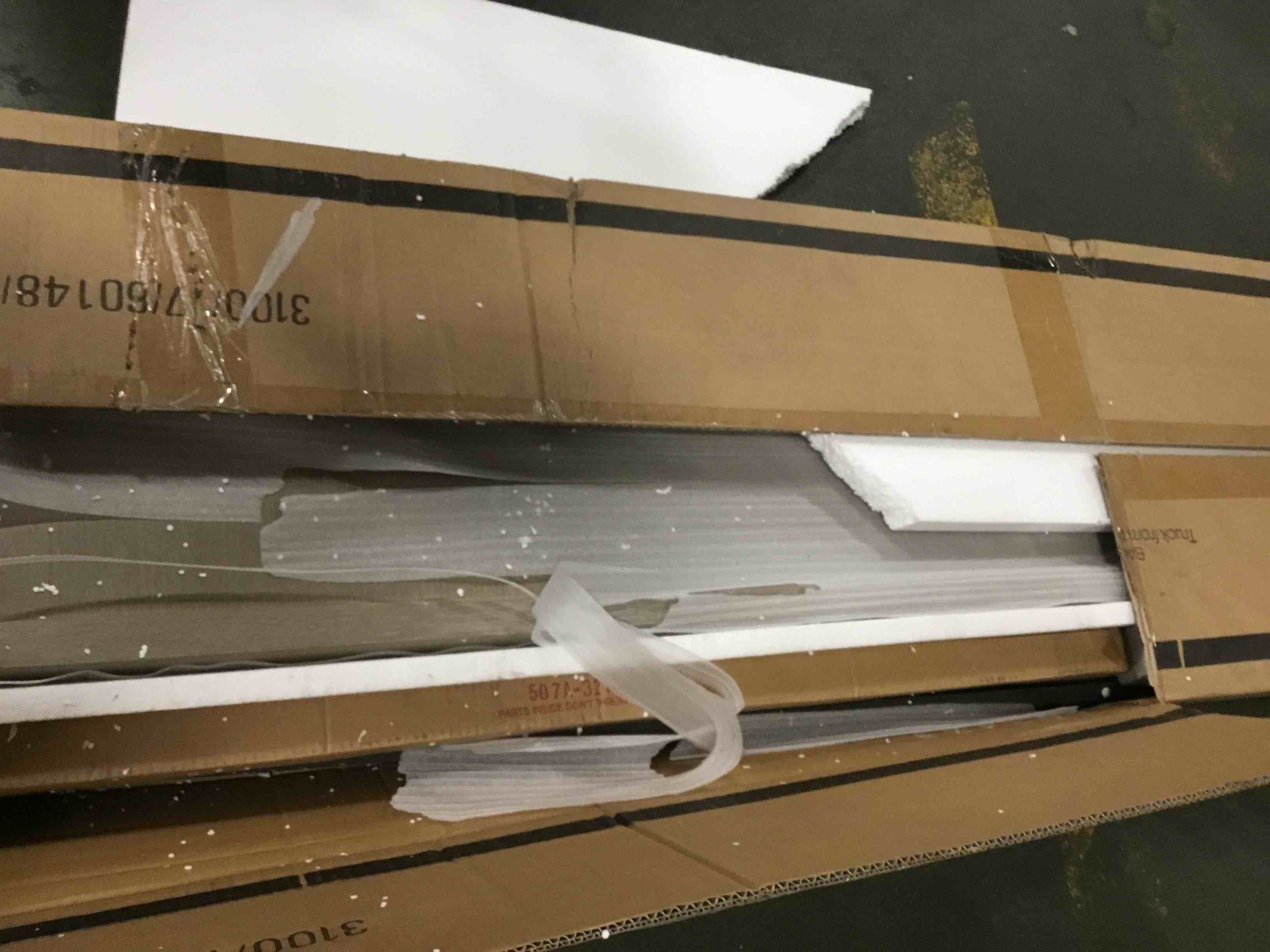 https://s3.amazonaws.com/lotting-images-prod/bidfta/PNK3547571_1750248969350.jpeg