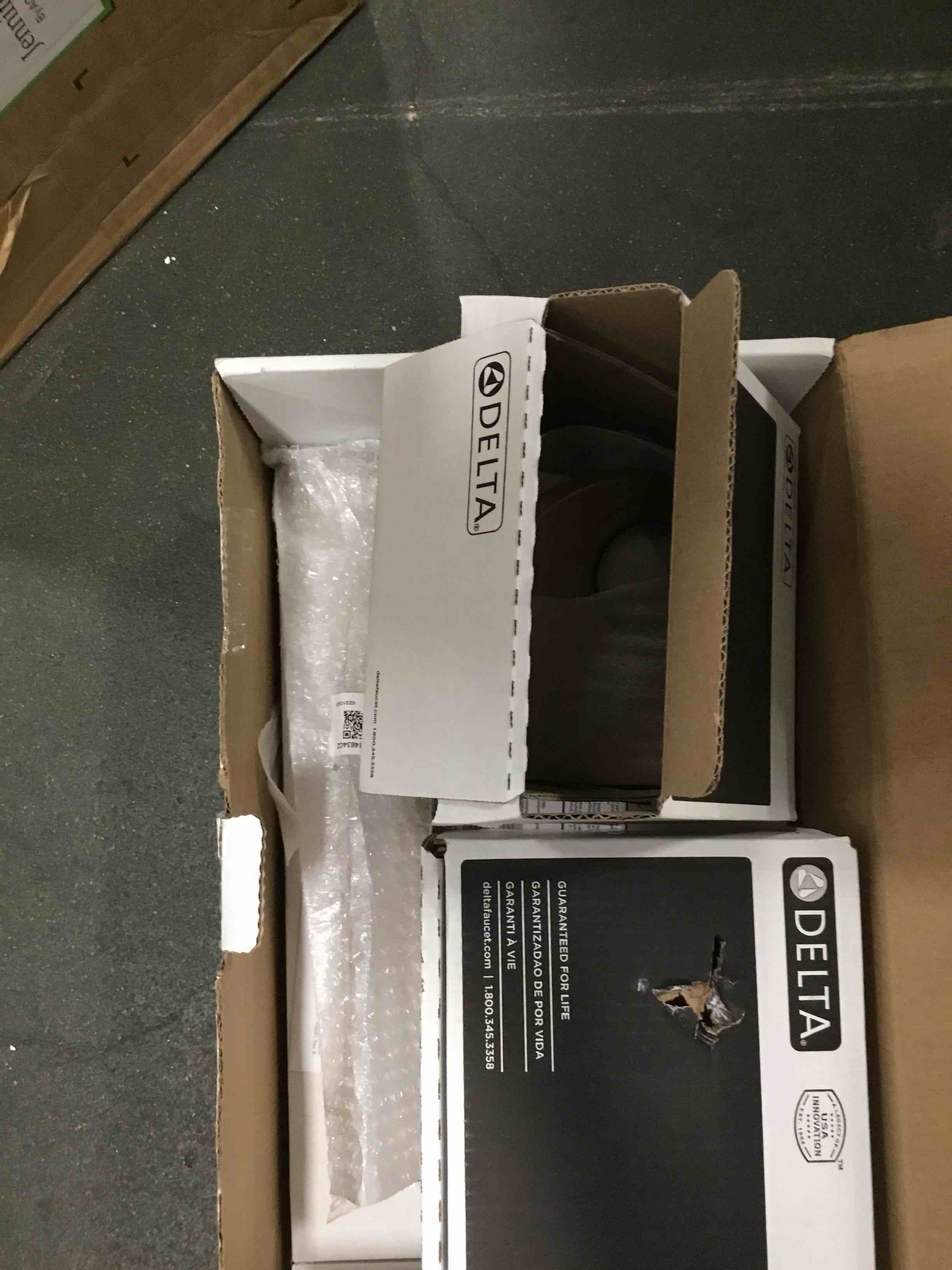https://s3.amazonaws.com/lotting-images-prod/bidfta/PNK3547575_1750251007633.jpeg