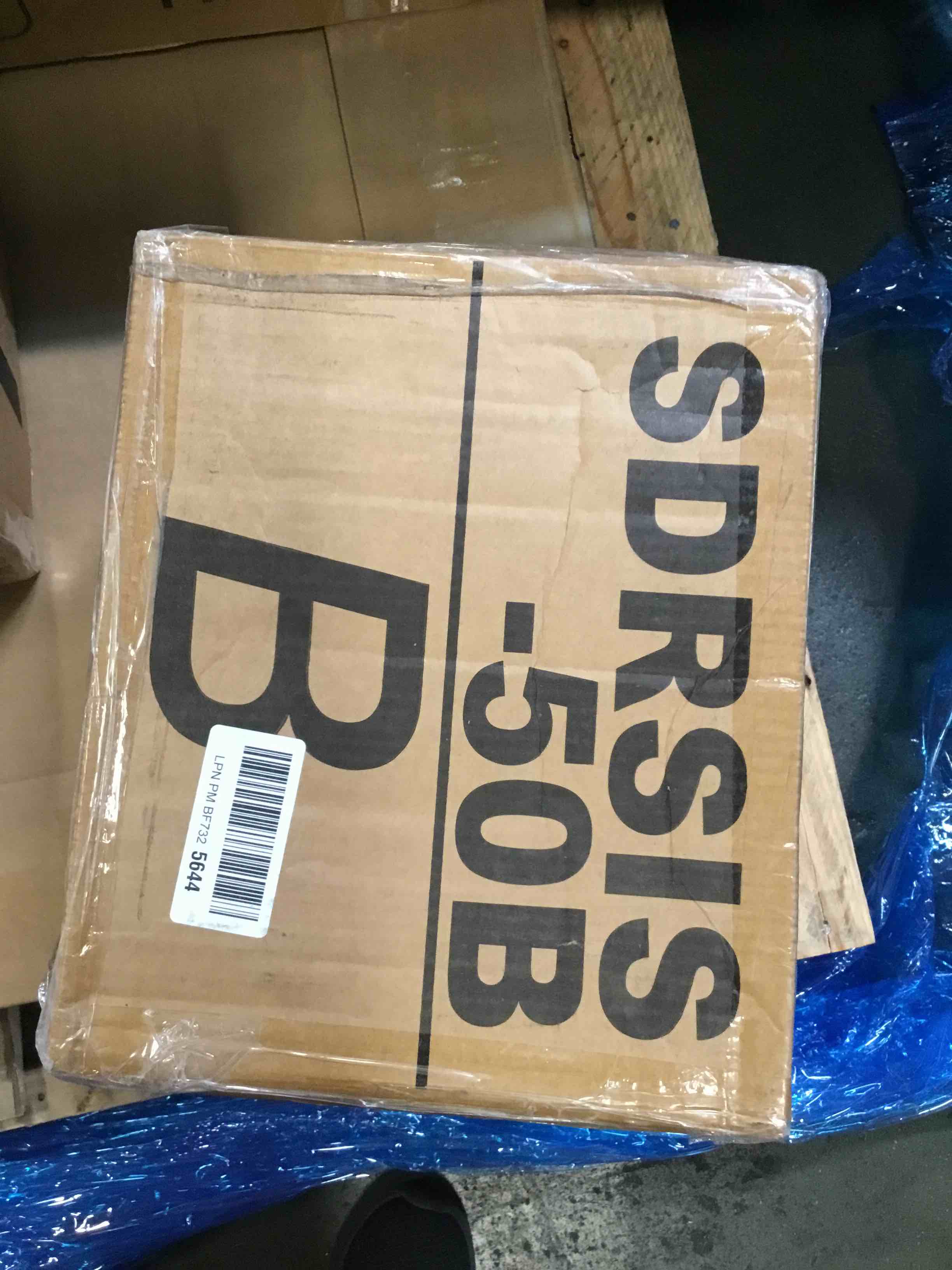 https://s3.amazonaws.com/lotting-images-prod/bidfta/PNK3547600_1750268136710.jpeg
