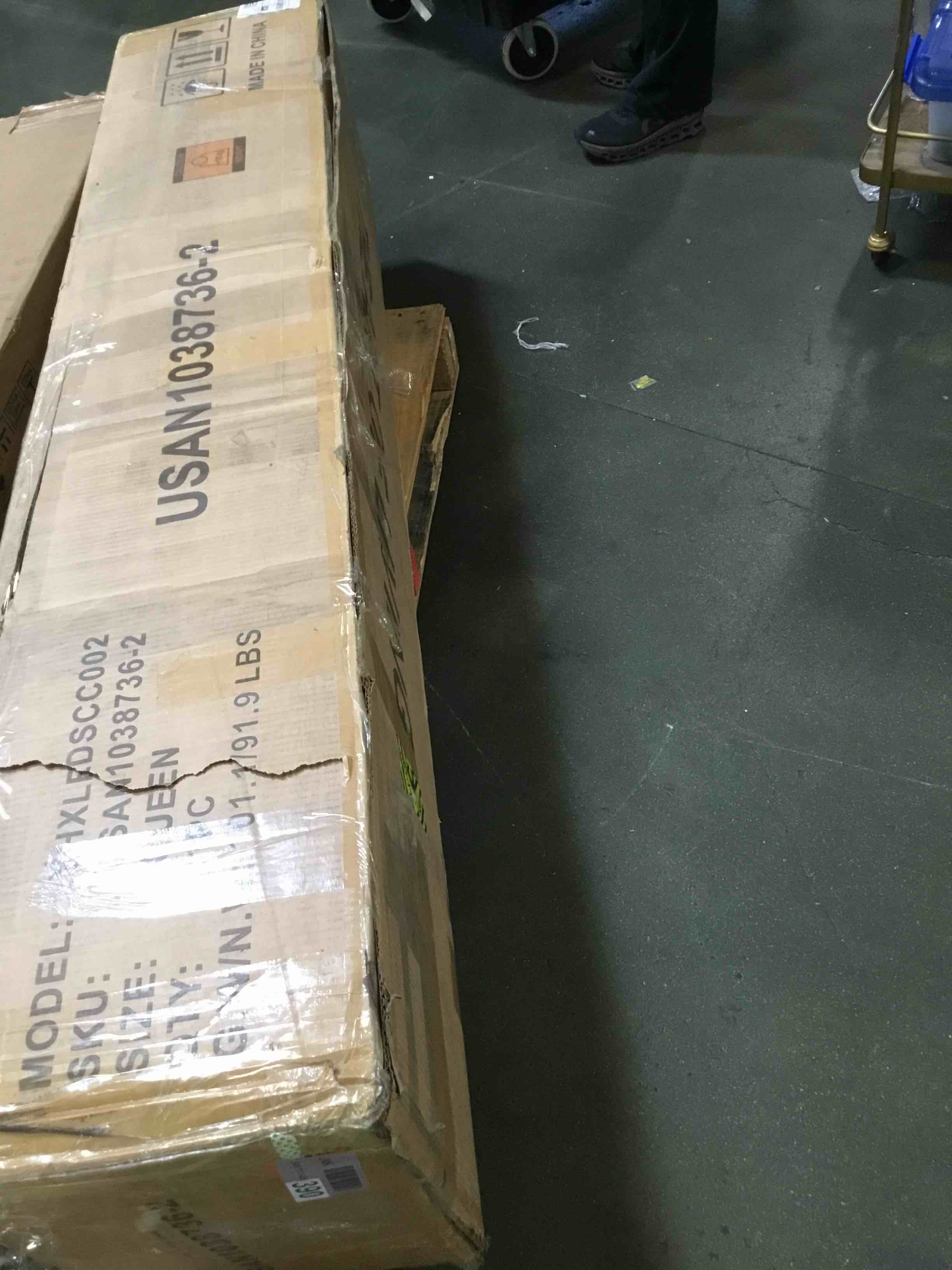 https://s3.amazonaws.com/lotting-images-prod/bidfta/PNK3547807_1750363790637.jpeg