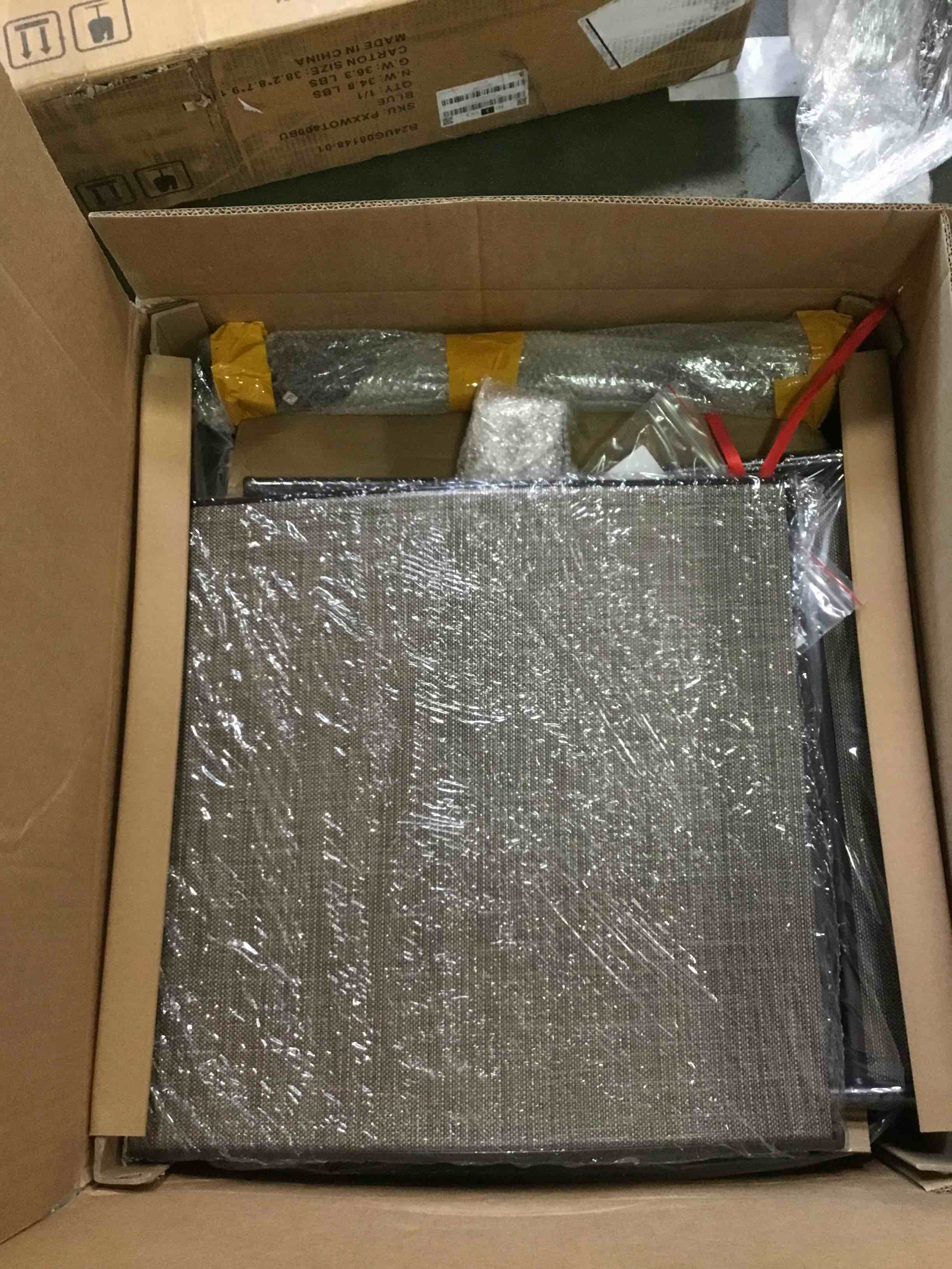 https://s3.amazonaws.com/lotting-images-prod/bidfta/PNK3548167_1750794452625.jpeg