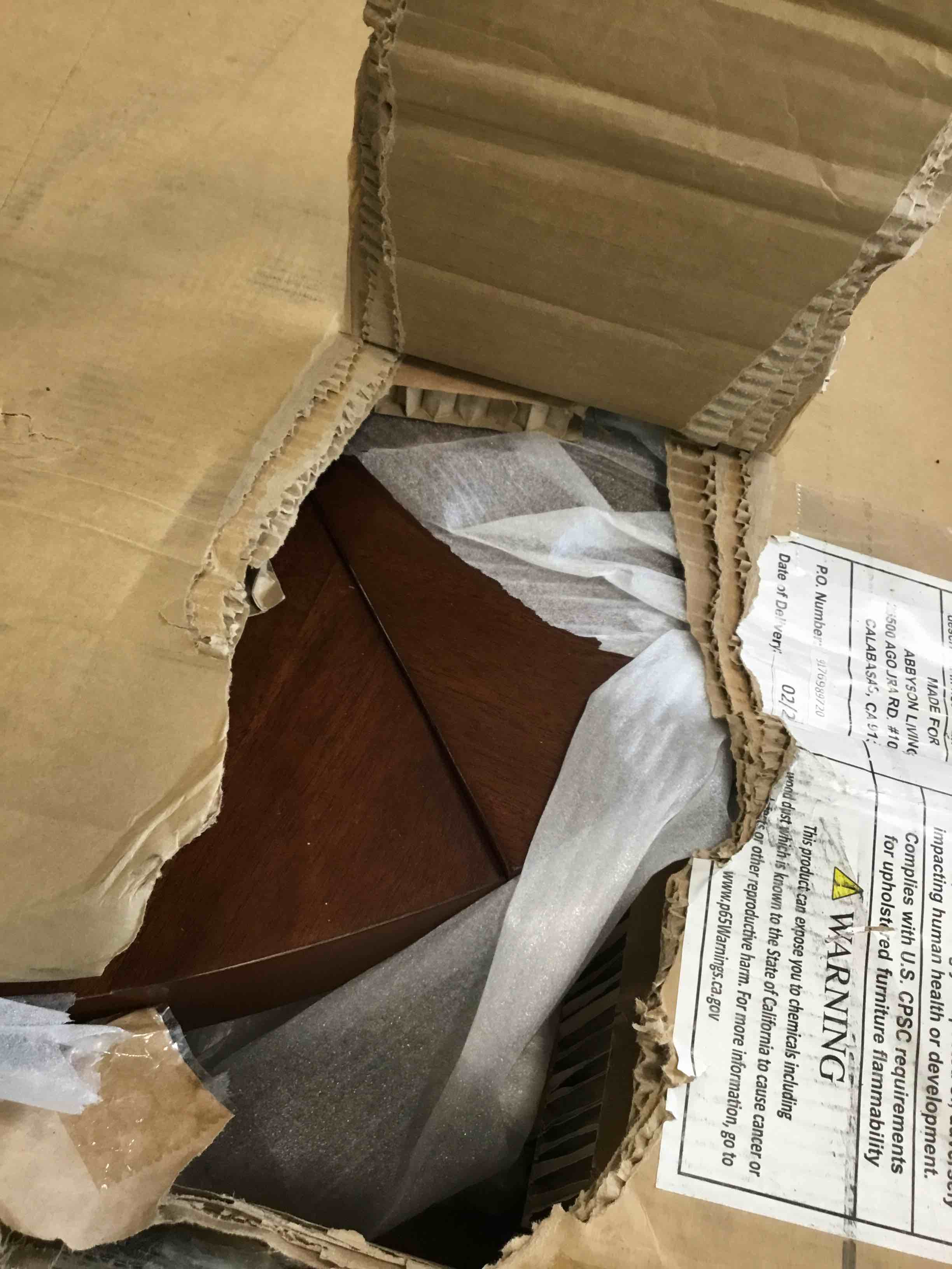 https://s3.amazonaws.com/lotting-images-prod/bidfta/PNK3548437_1750943735966.jpeg