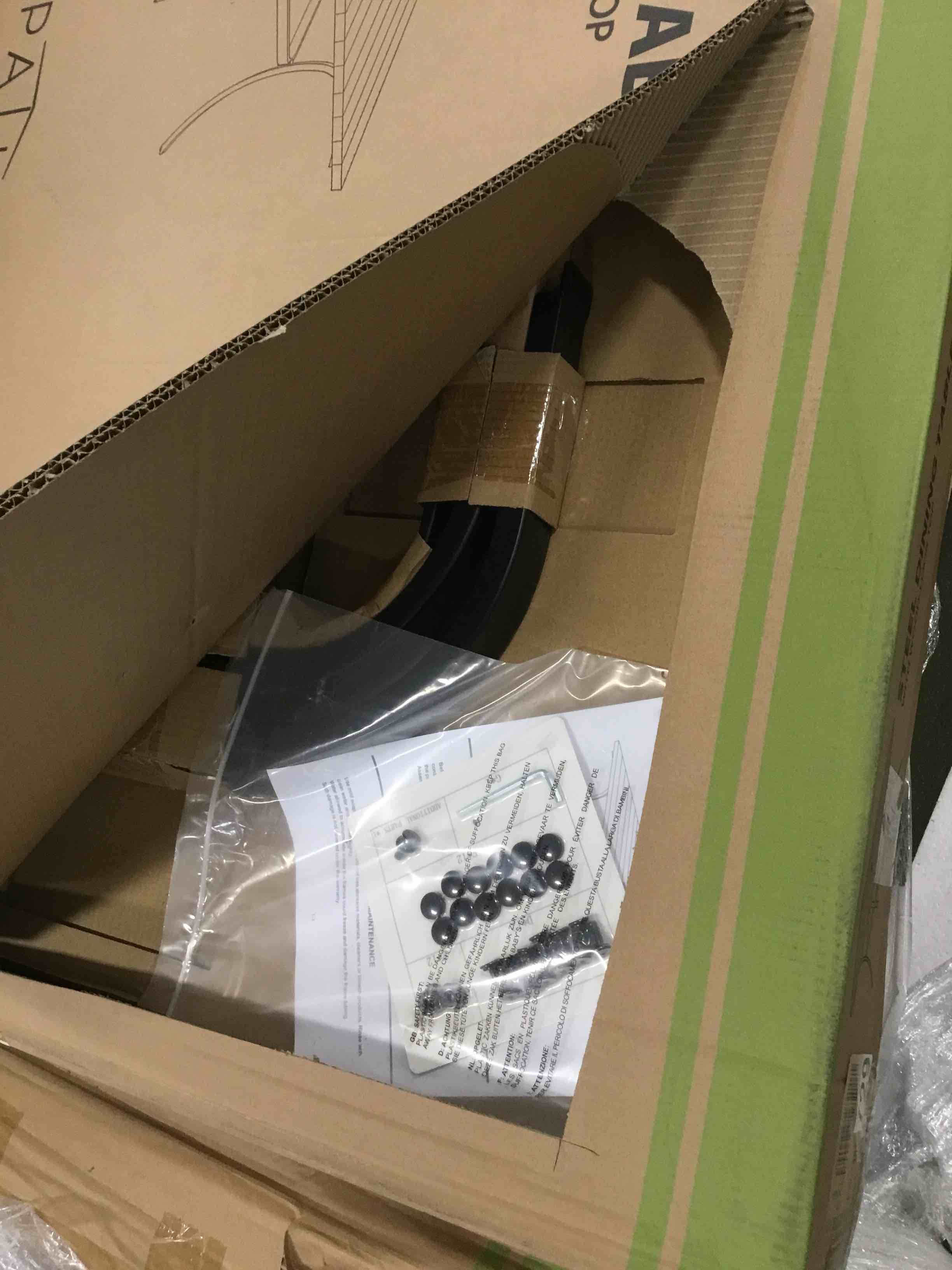 https://s3.amazonaws.com/lotting-images-prod/bidfta/PNK3548616_1751288202418.jpeg