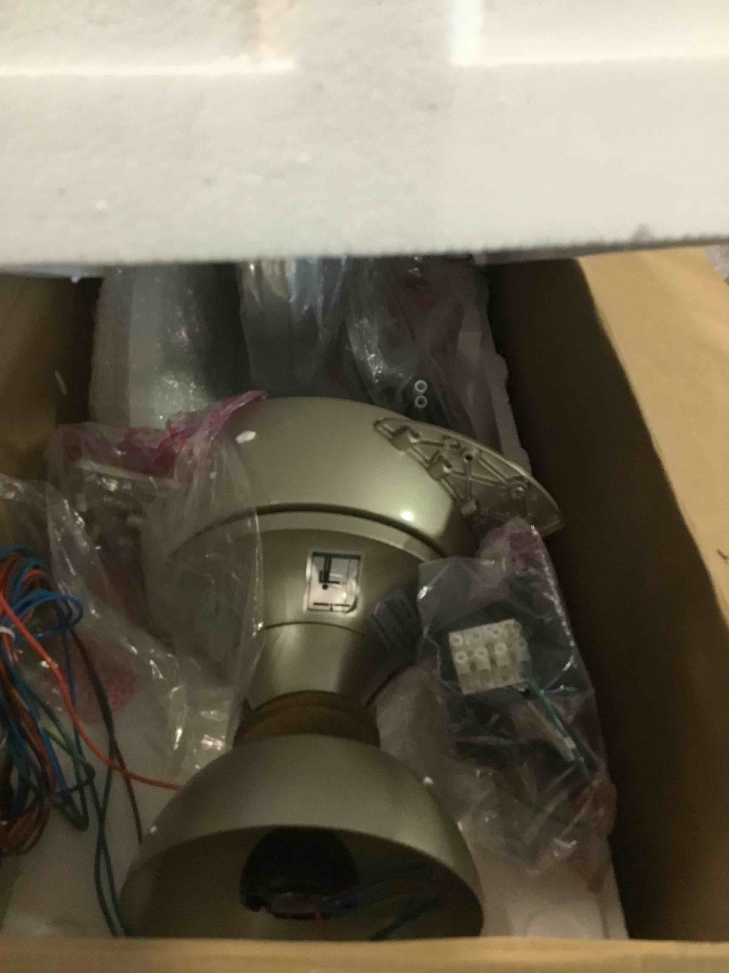 https://s3.amazonaws.com/lotting-images-prod/bidfta/PNK3548635_1751296367420.jpeg